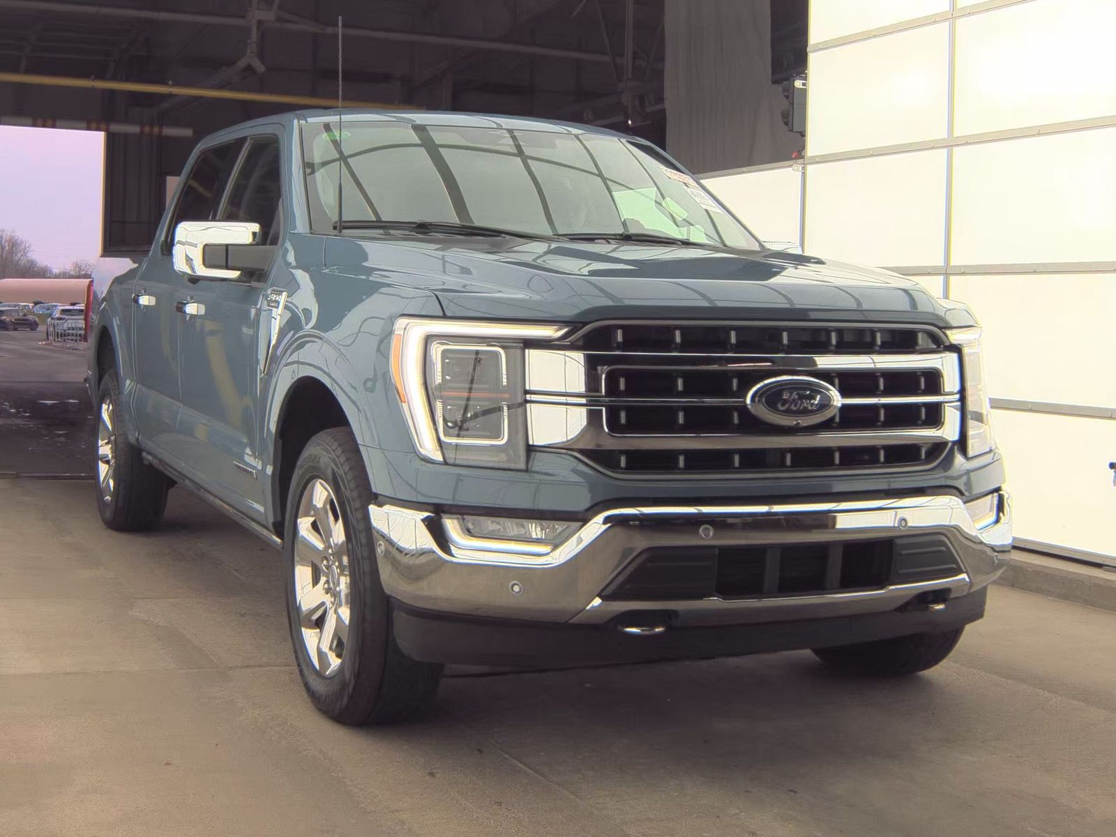 2023 Ford F-150 Hybrid Lariat AWD