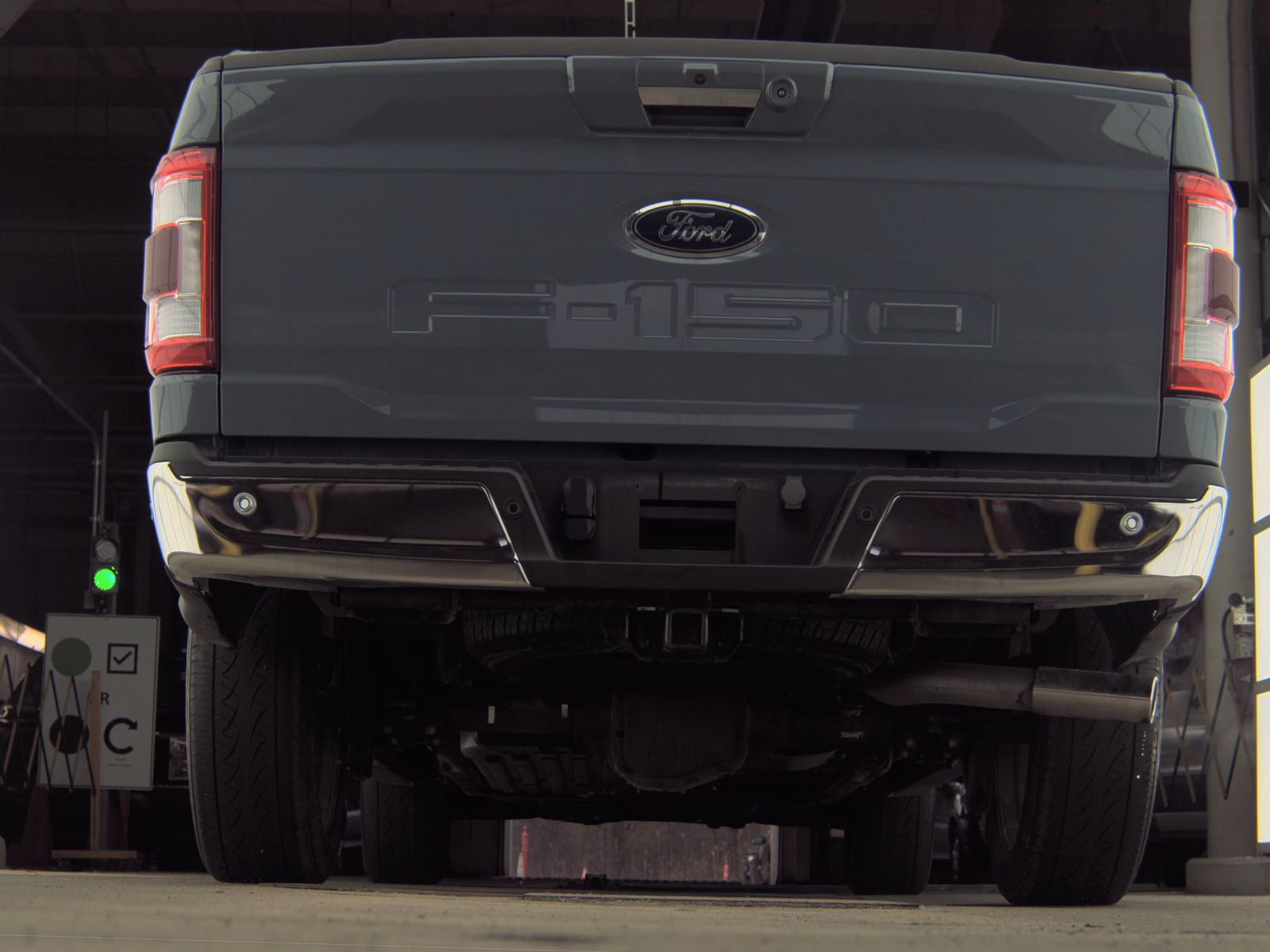 2023 Ford F-150 Hybrid Lariat AWD