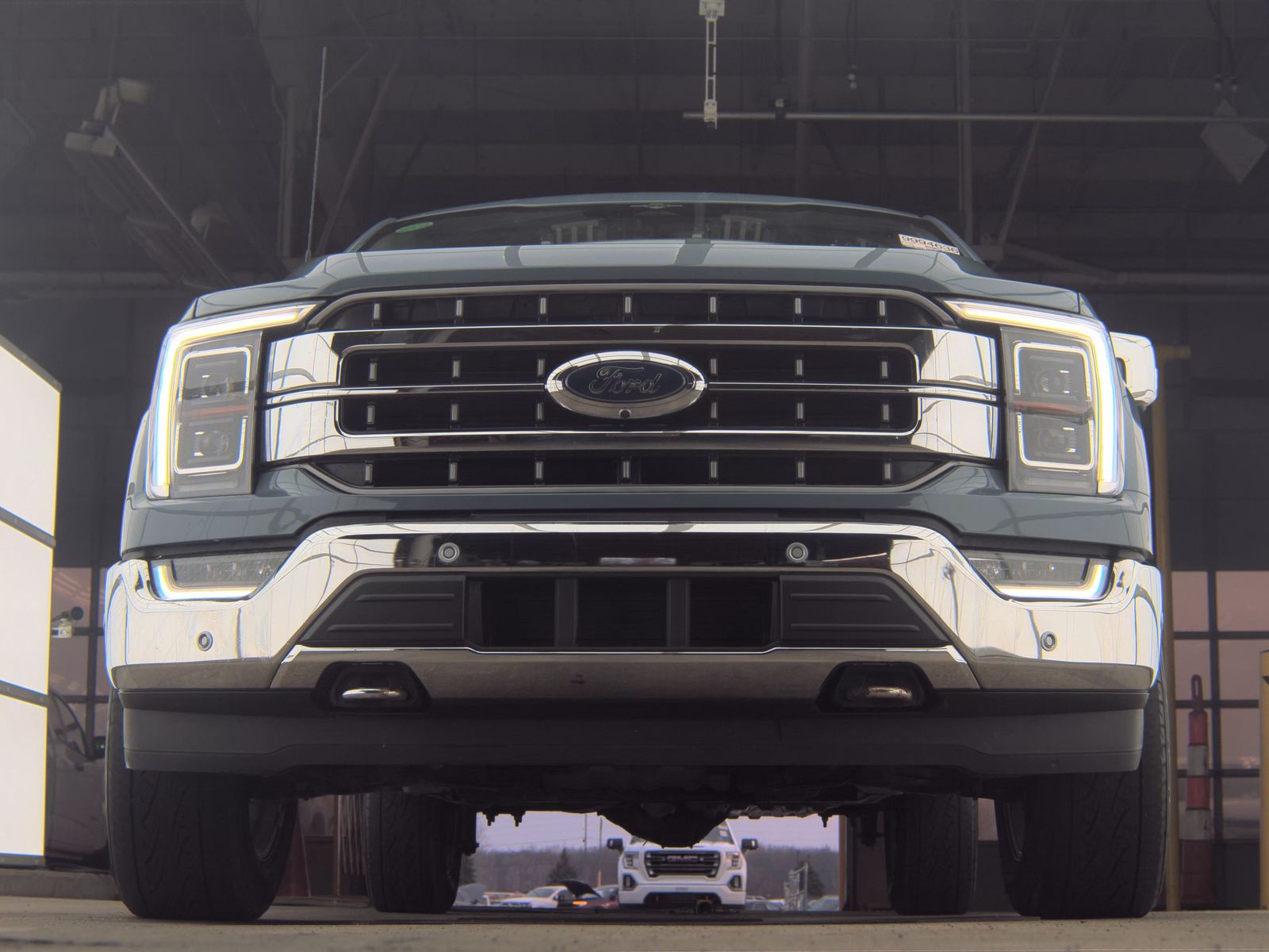 2023 Ford F-150 Hybrid Lariat AWD