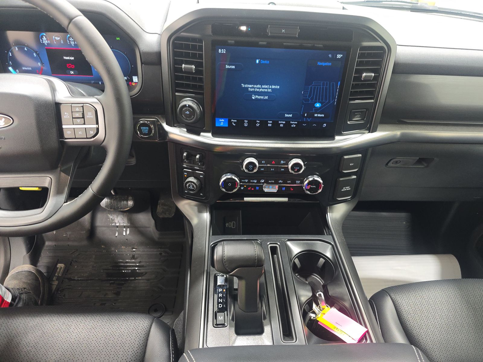 2025 Ford F-150 Lariat AWD