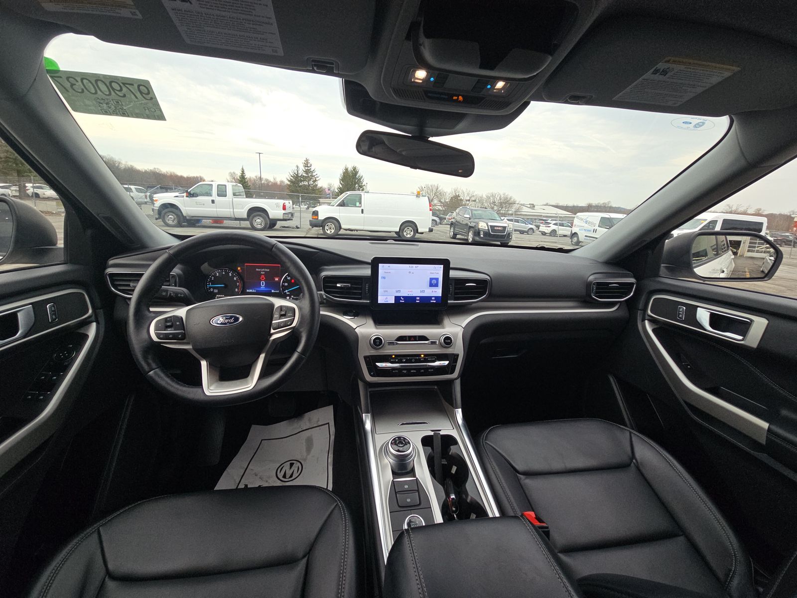 2023 Ford Explorer XLT AWD