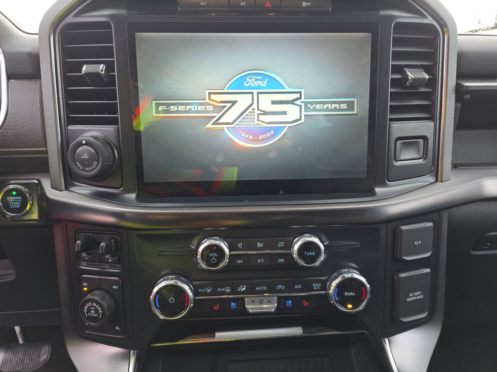 2023 Ford F-150 Platinum AWD