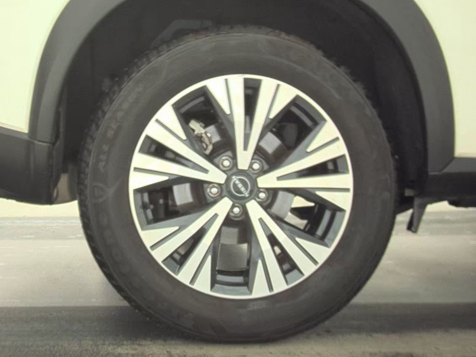 2022 Nissan Rogue SV FWD