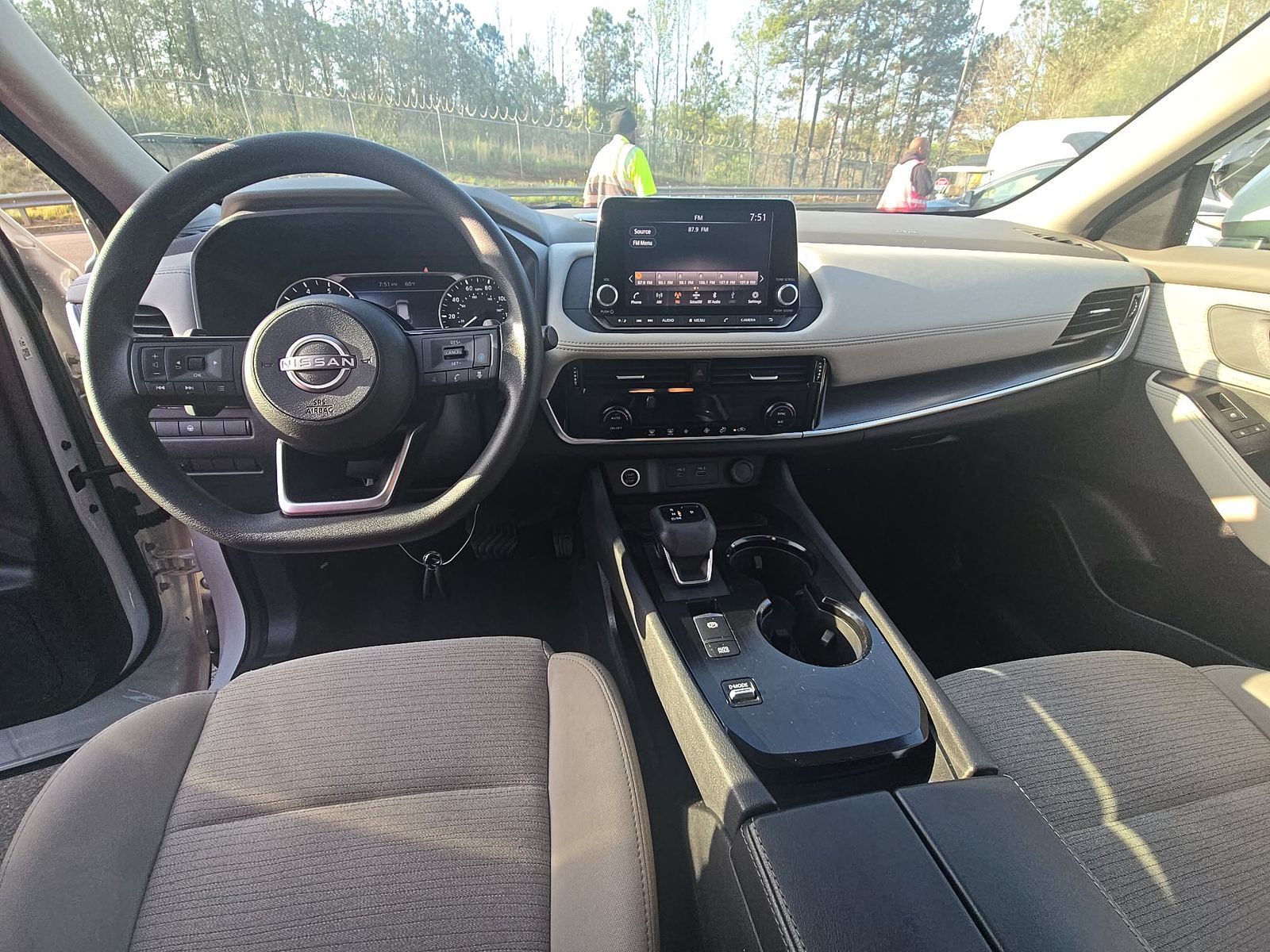 2022 Nissan Rogue SV FWD