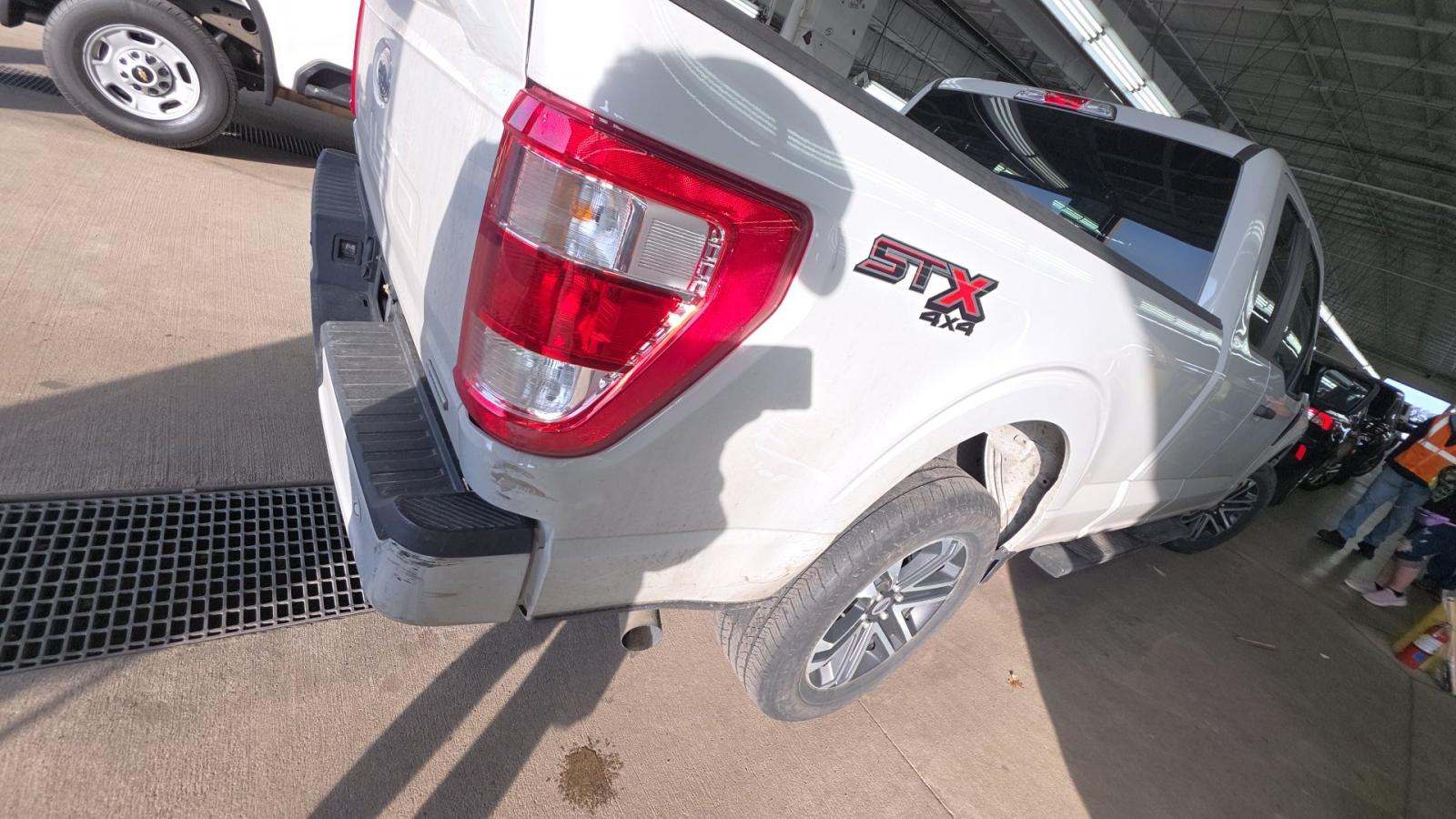 2023 Ford F-150 XL AWD