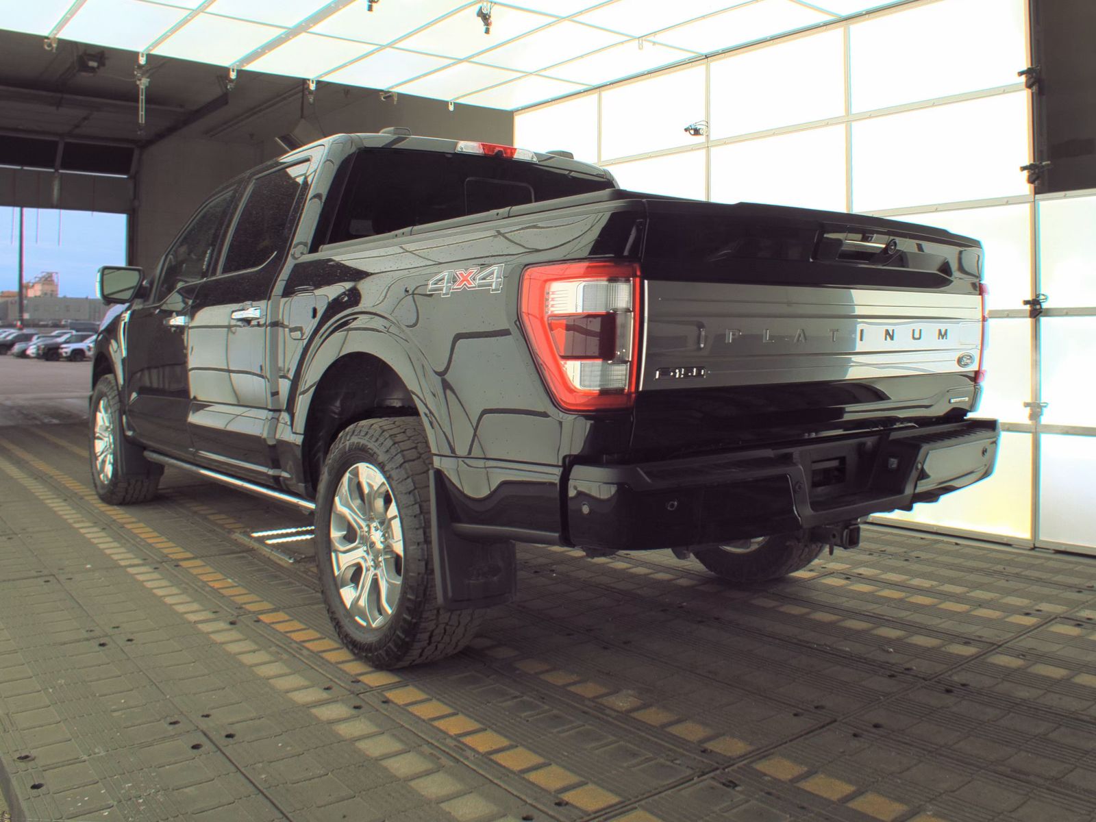 2023 Ford F-150 Platinum AWD