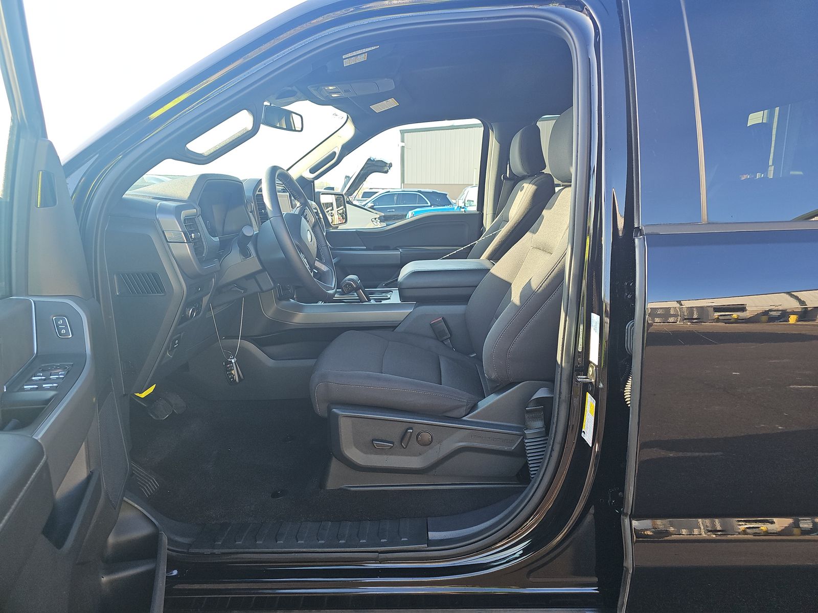 2025 Ford F-150 XLT AWD