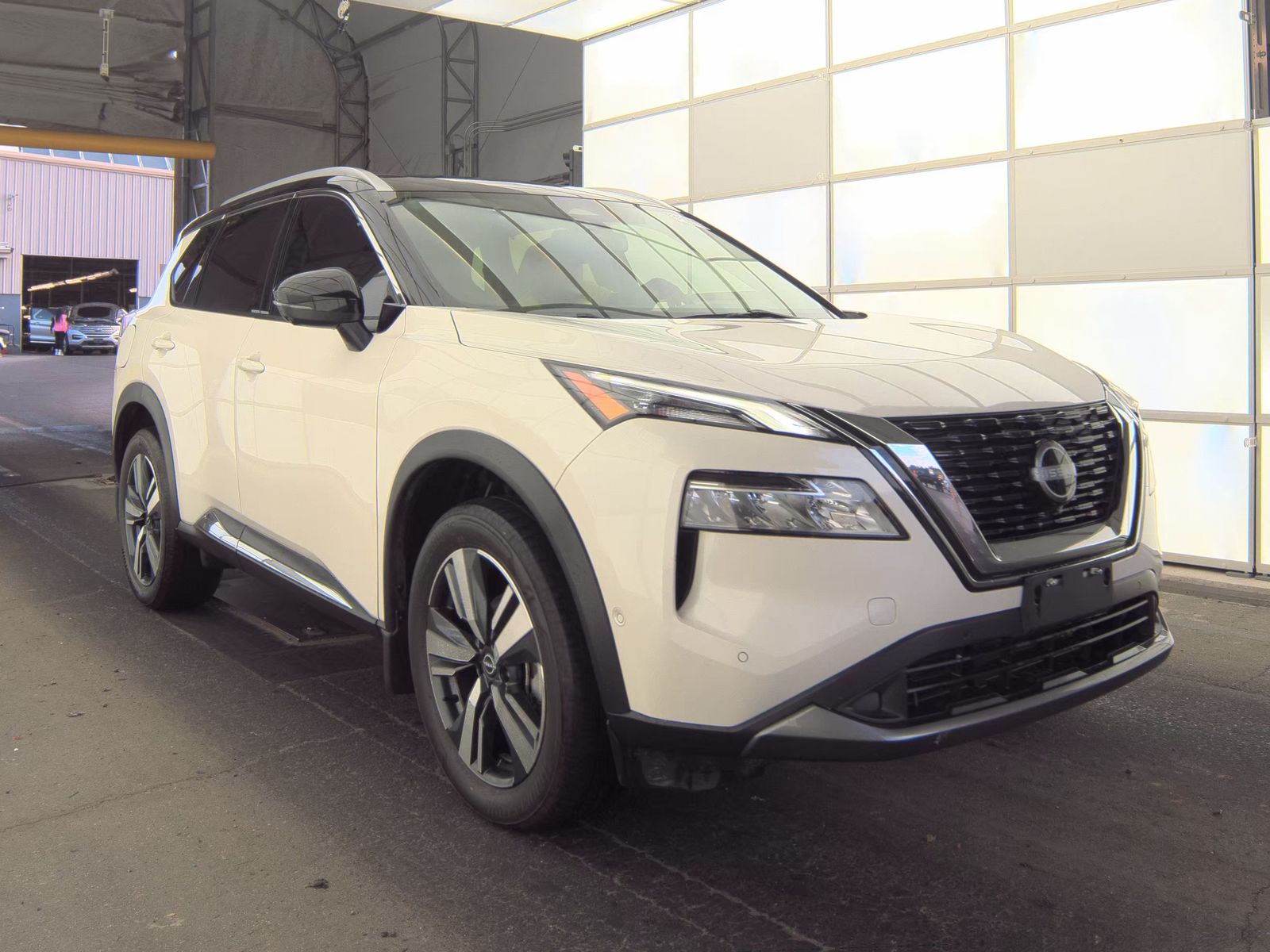 2023 Nissan Rogue SL FWD
