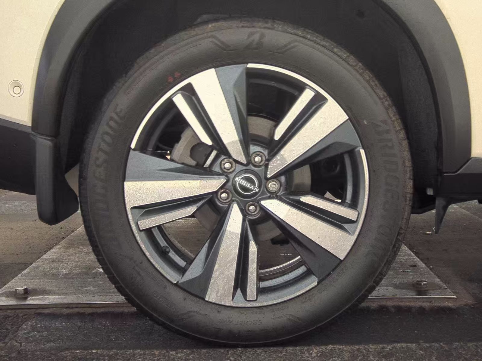 2023 Nissan Rogue SL FWD