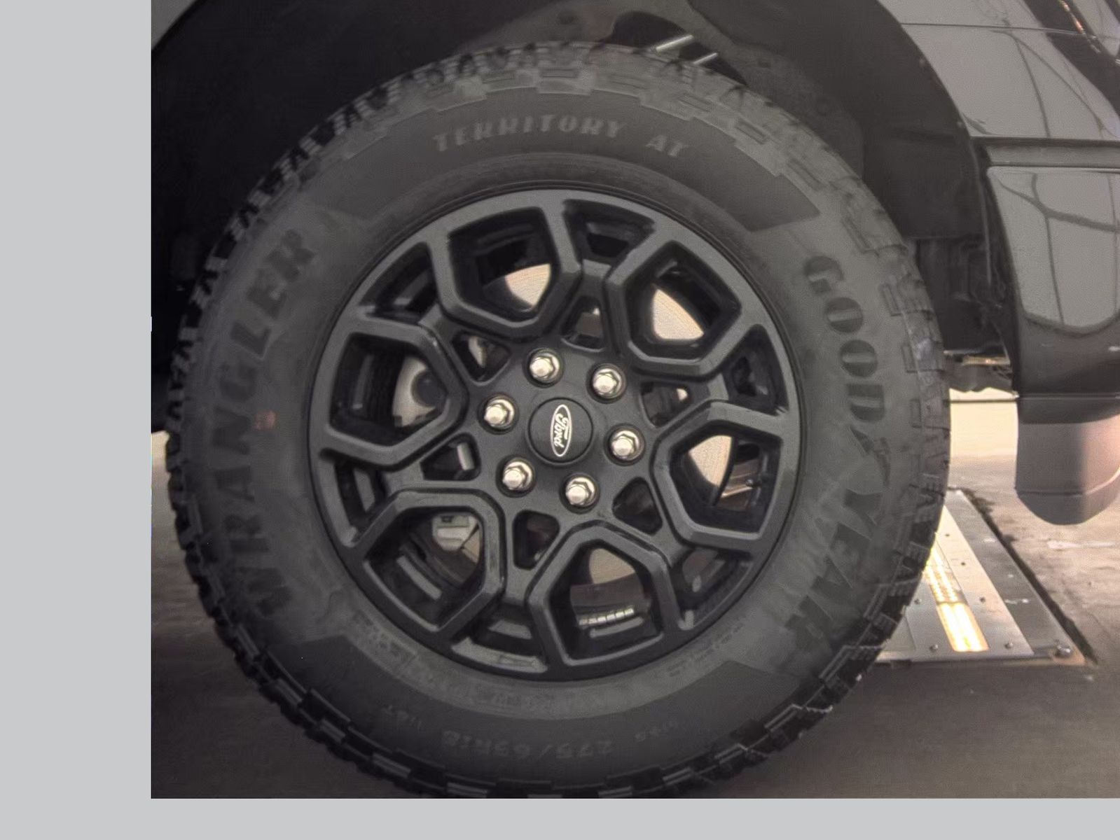 2025 Ford F-150 XLT AWD