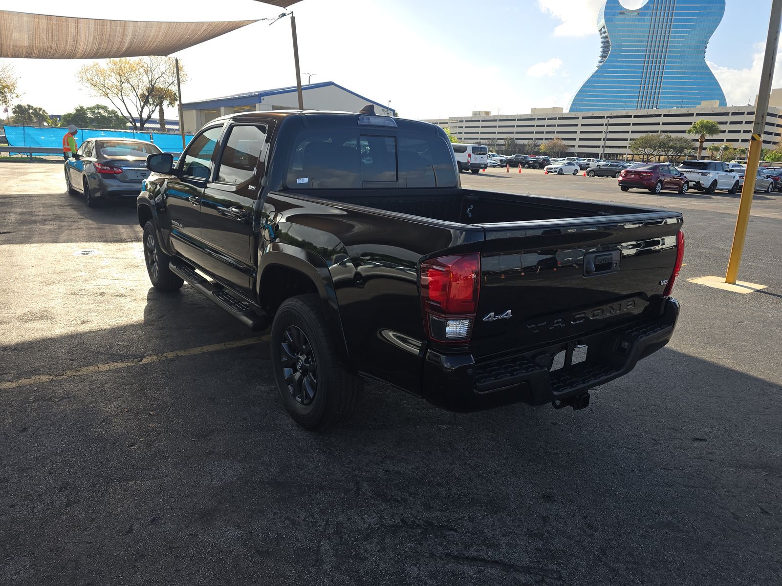 2023 Toyota Tacoma SR5 AWD