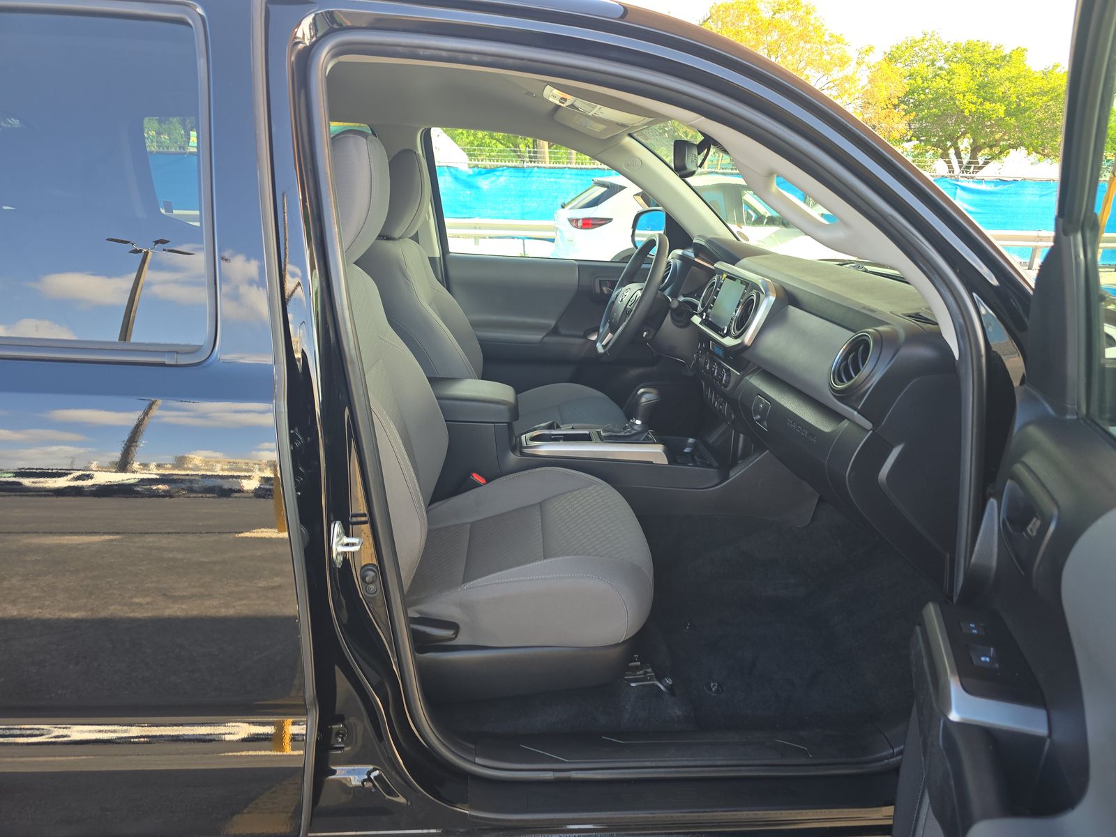 2023 Toyota Tacoma SR5 AWD