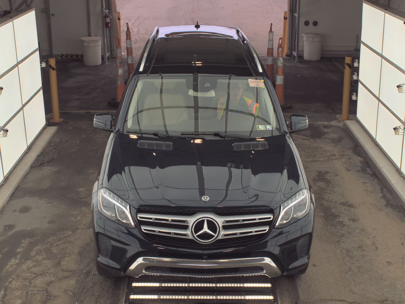 MERCEDES-BENZ GLS - 3