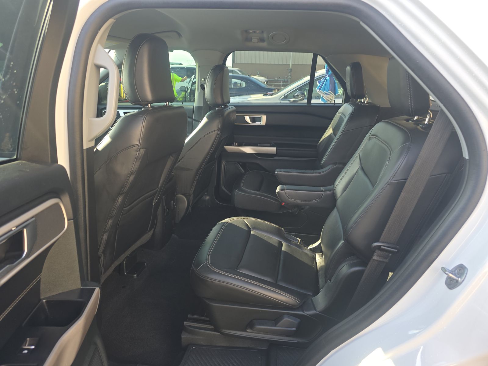 2023 Ford Explorer XLT RWD