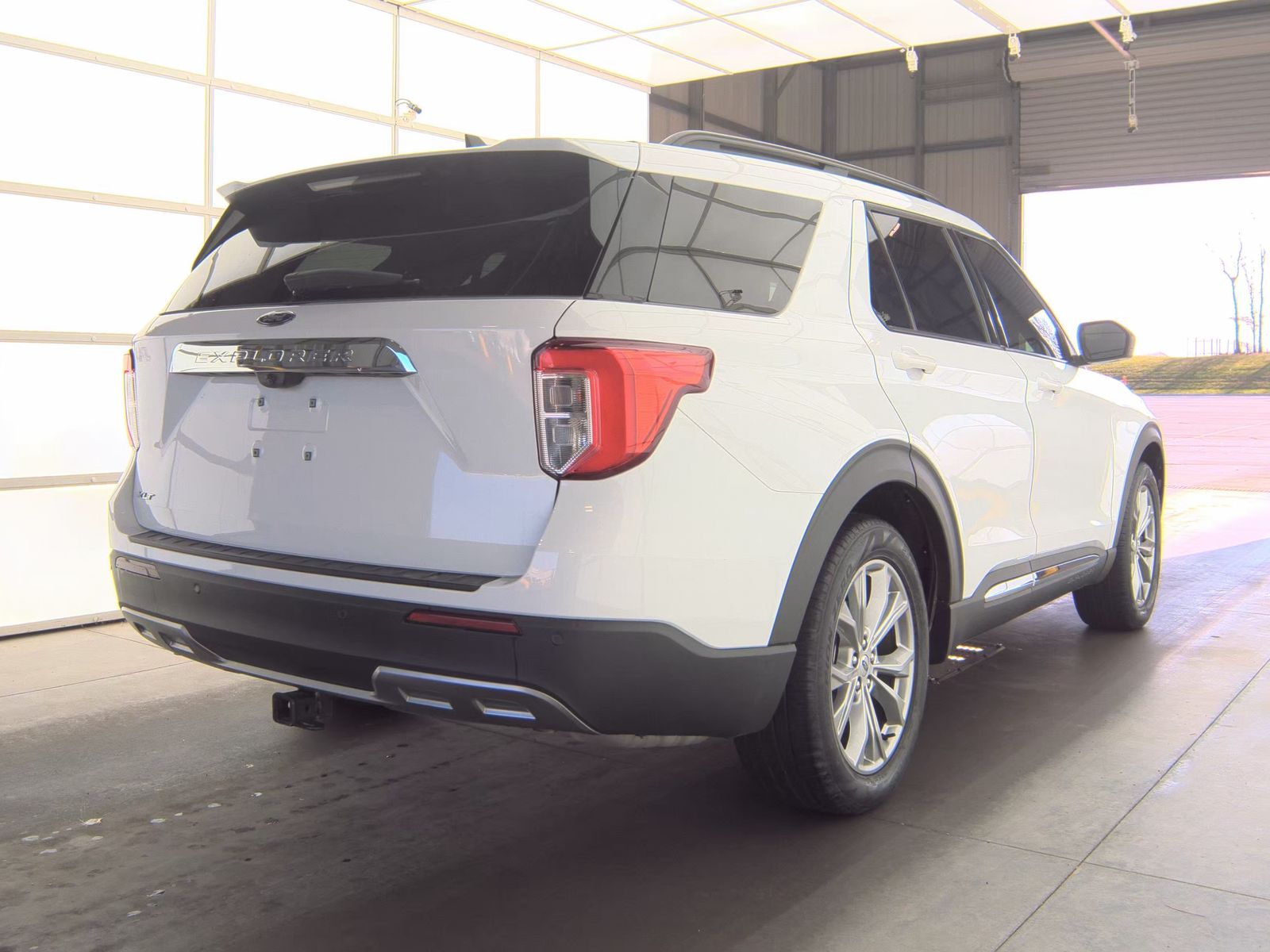 2023 Ford Explorer XLT RWD