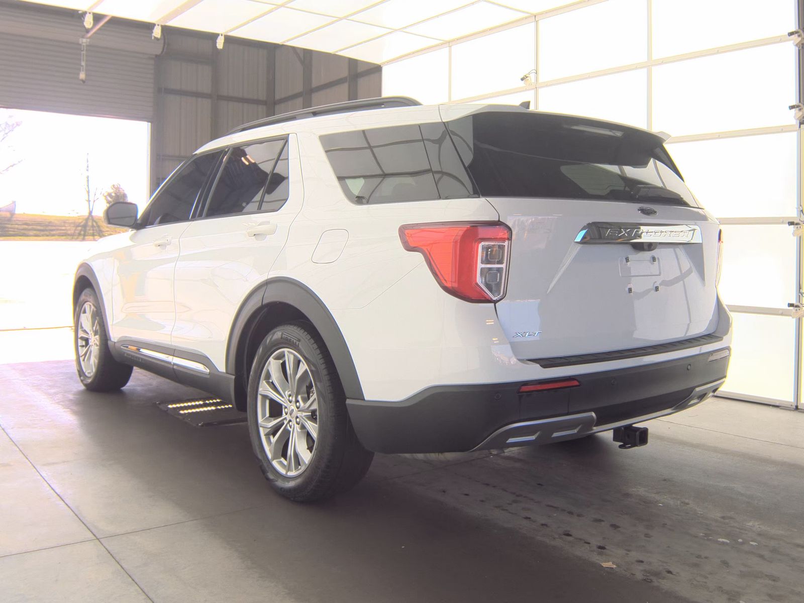 2023 Ford Explorer XLT RWD