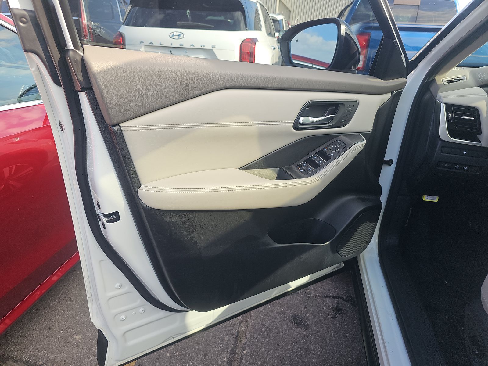 2023 Nissan Rogue SL FWD