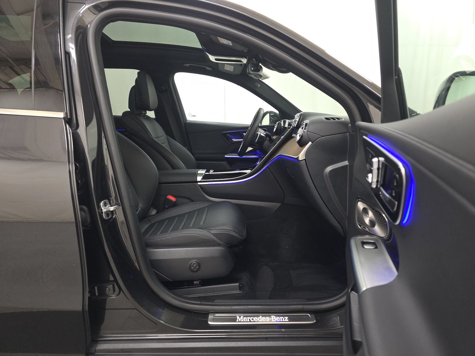 2025 Mercedes-Benz GLC GLC 300 AWD