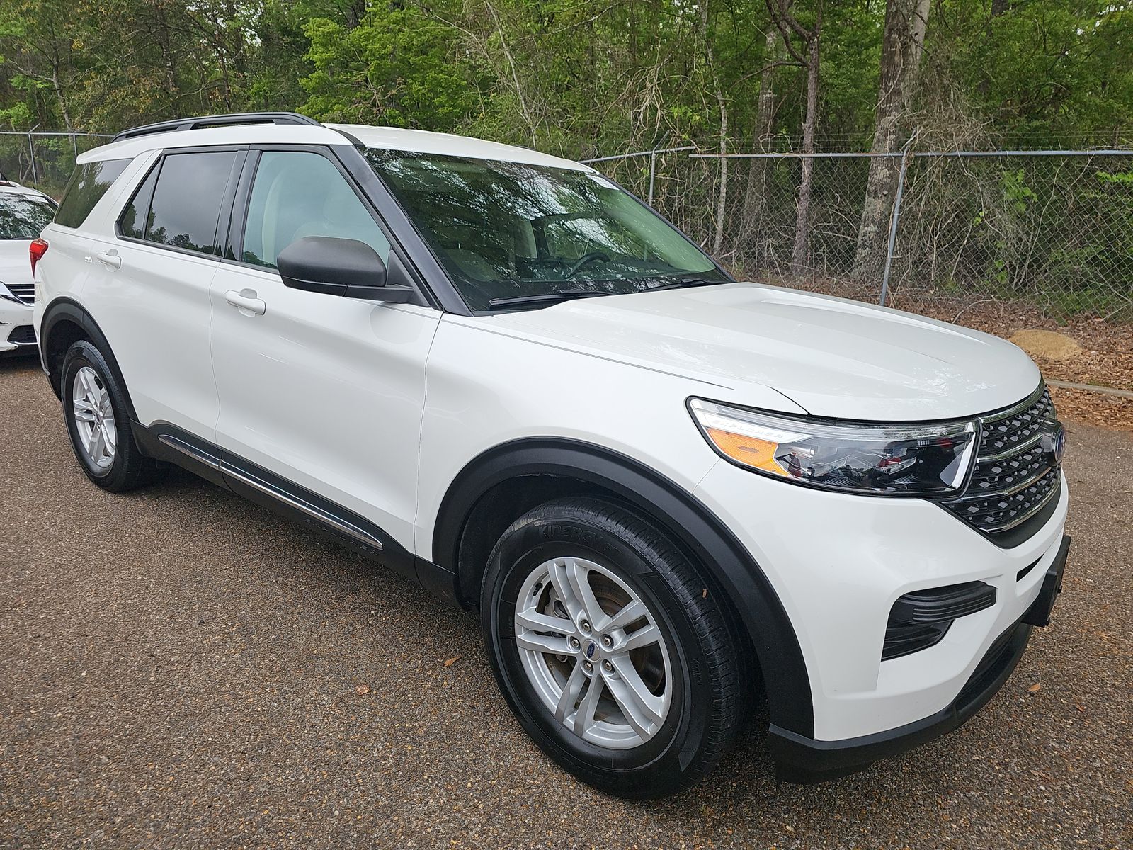 FORD EXPLORER - 4