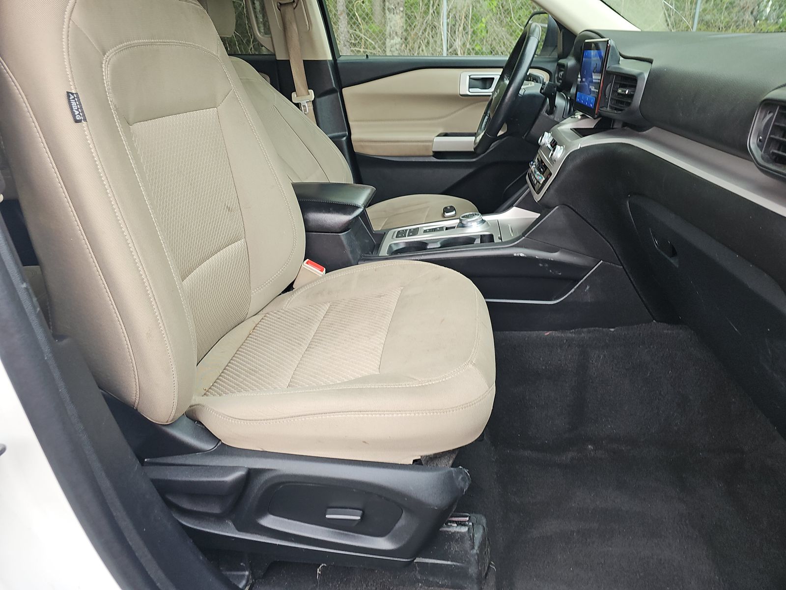 FORD EXPLORER - 9