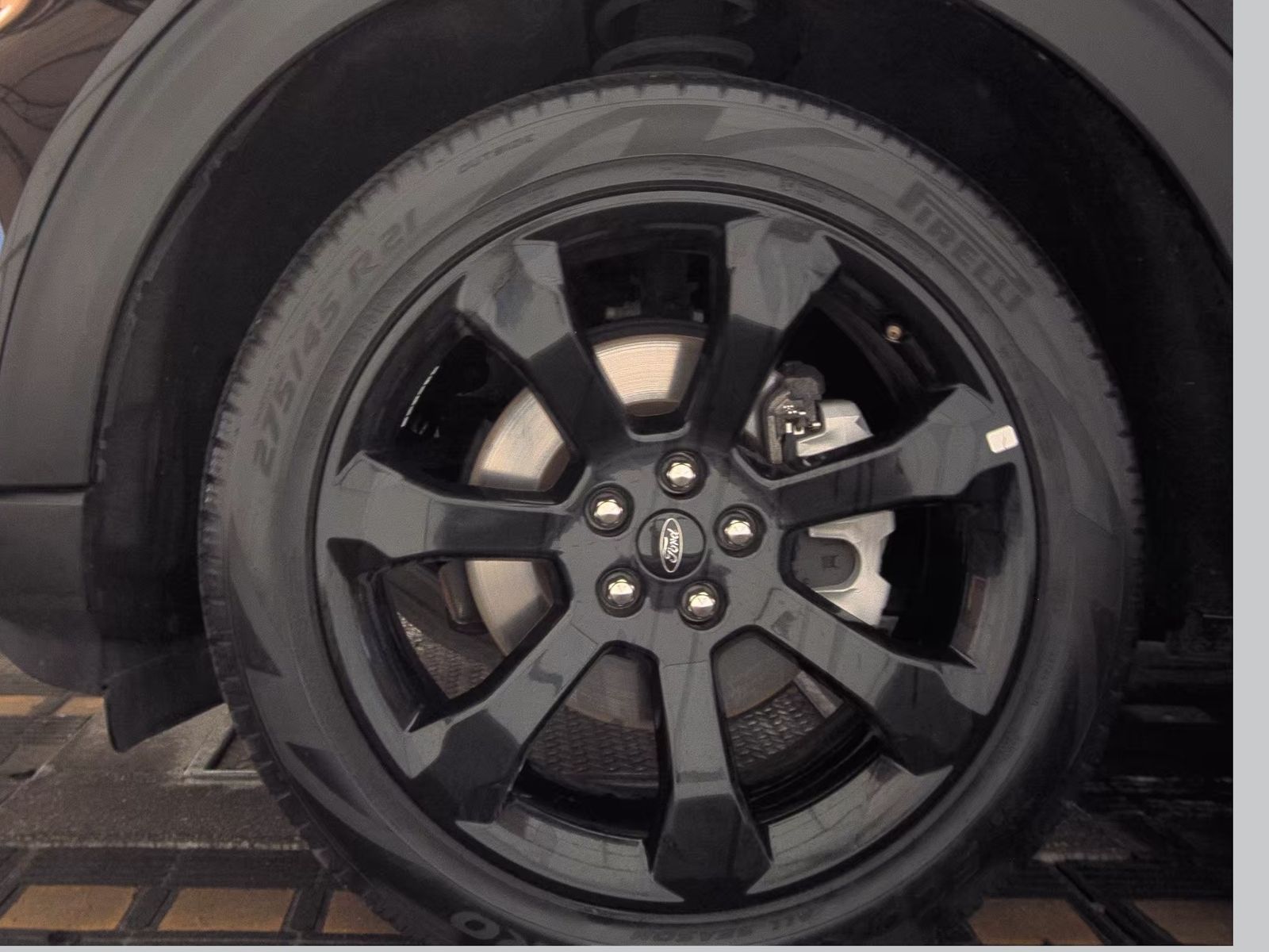 2023 Ford Explorer ST-Line RWD