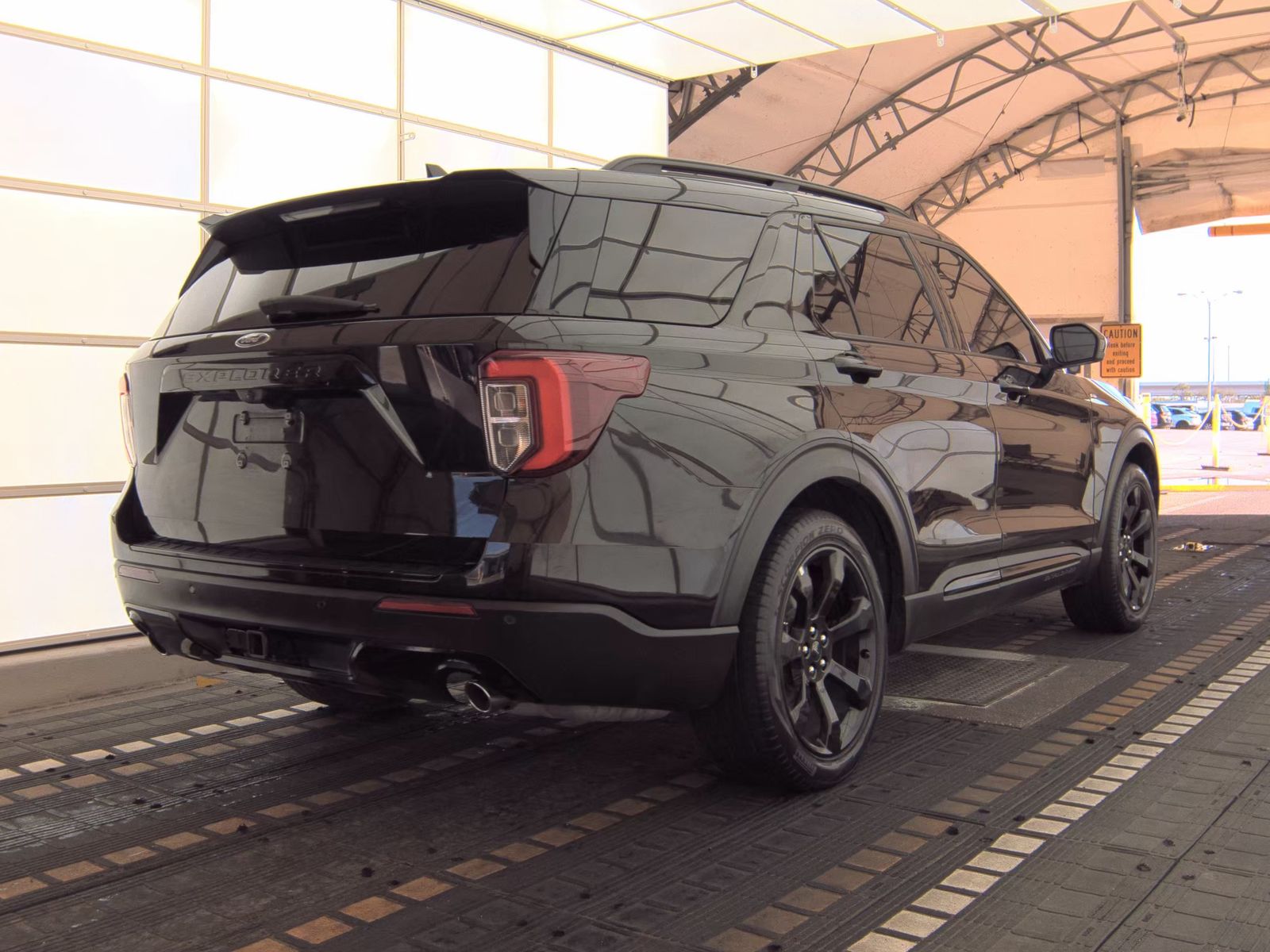 2023 Ford Explorer ST-Line RWD