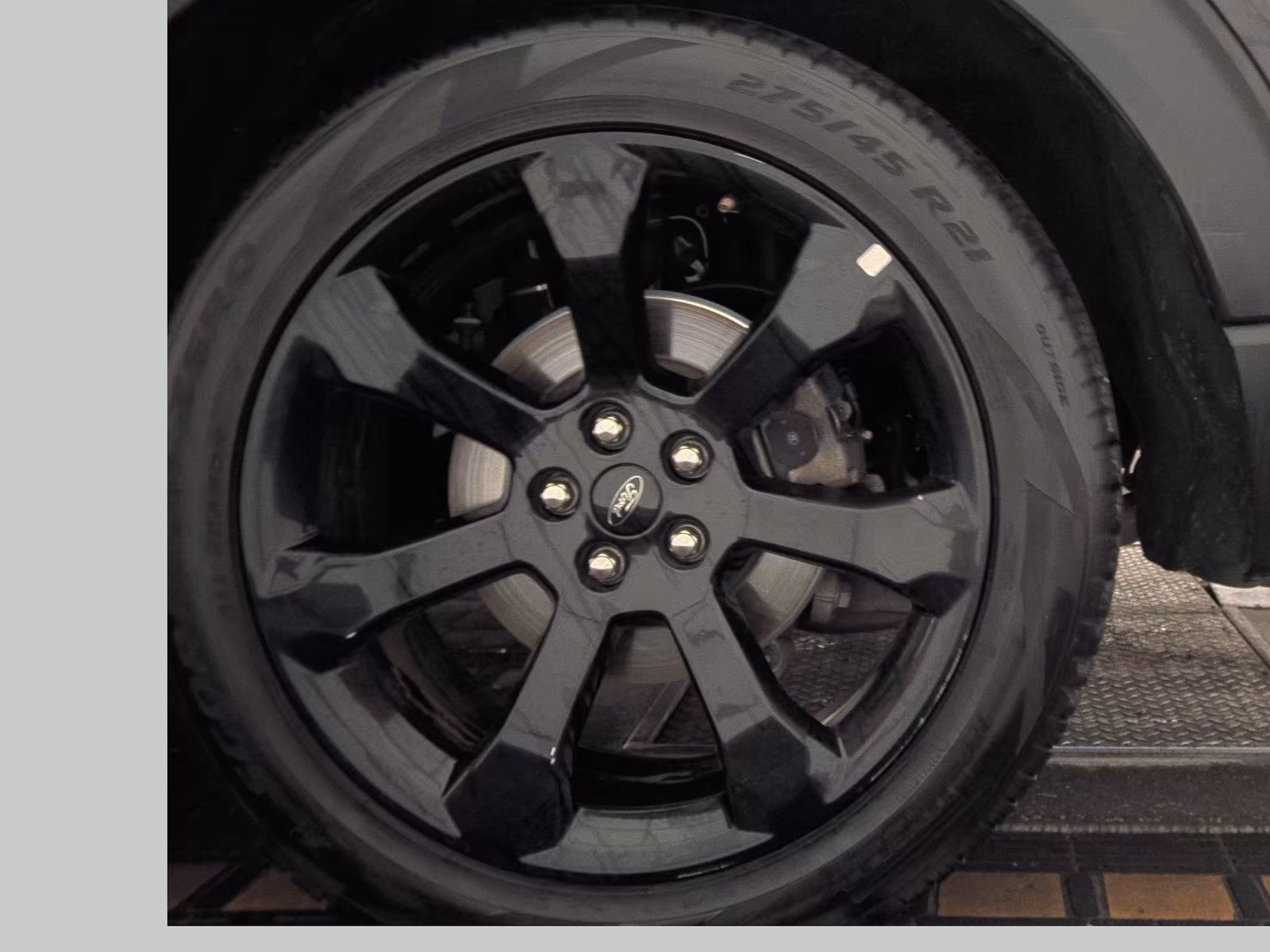 2023 Ford Explorer ST-Line RWD