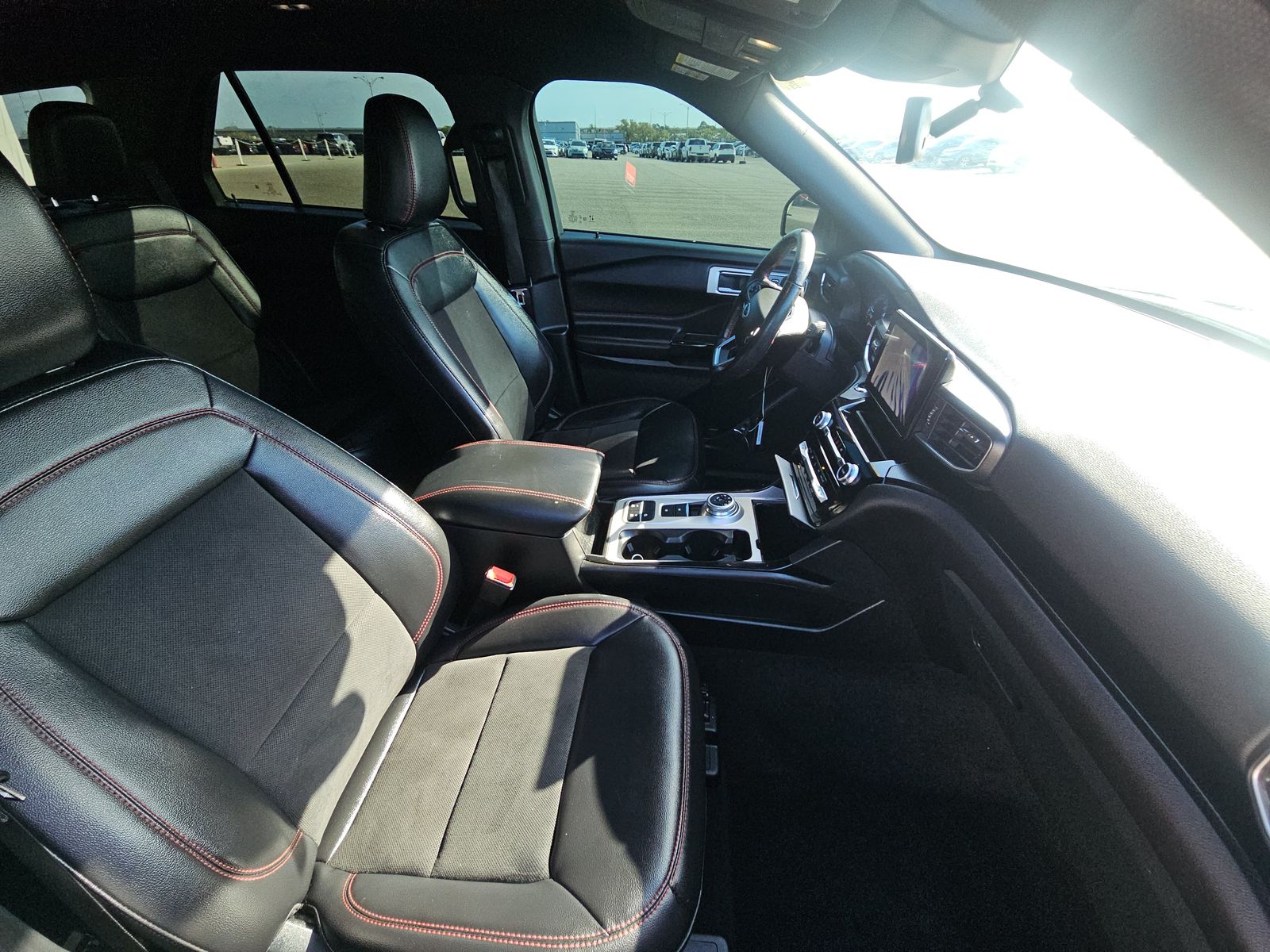 2023 Ford Explorer ST-Line RWD