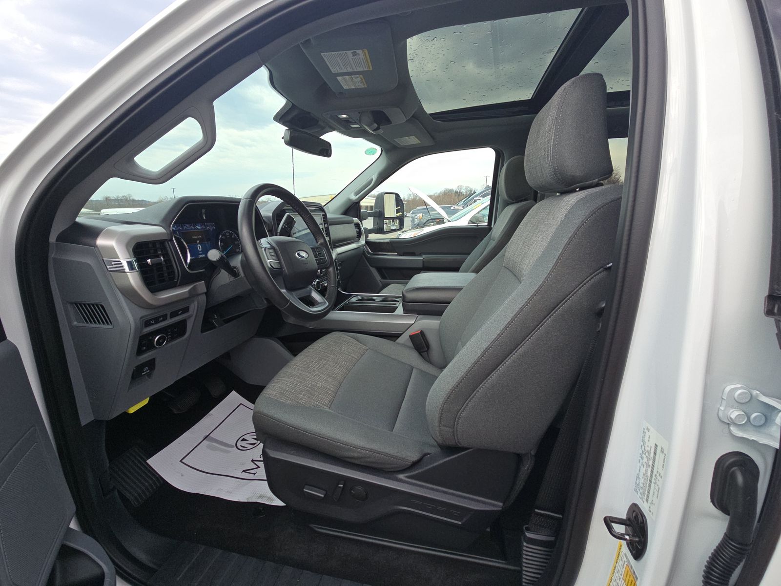 2023 Ford F-150 Hybrid XLT AWD