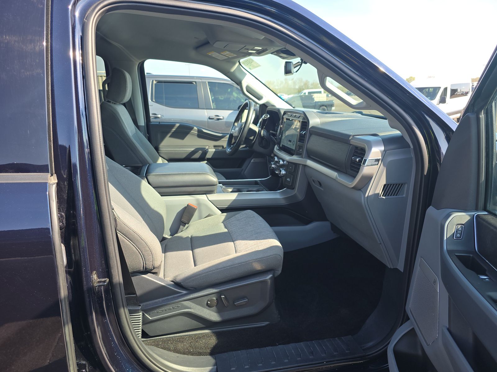 2022 Ford F-150 XLT AWD