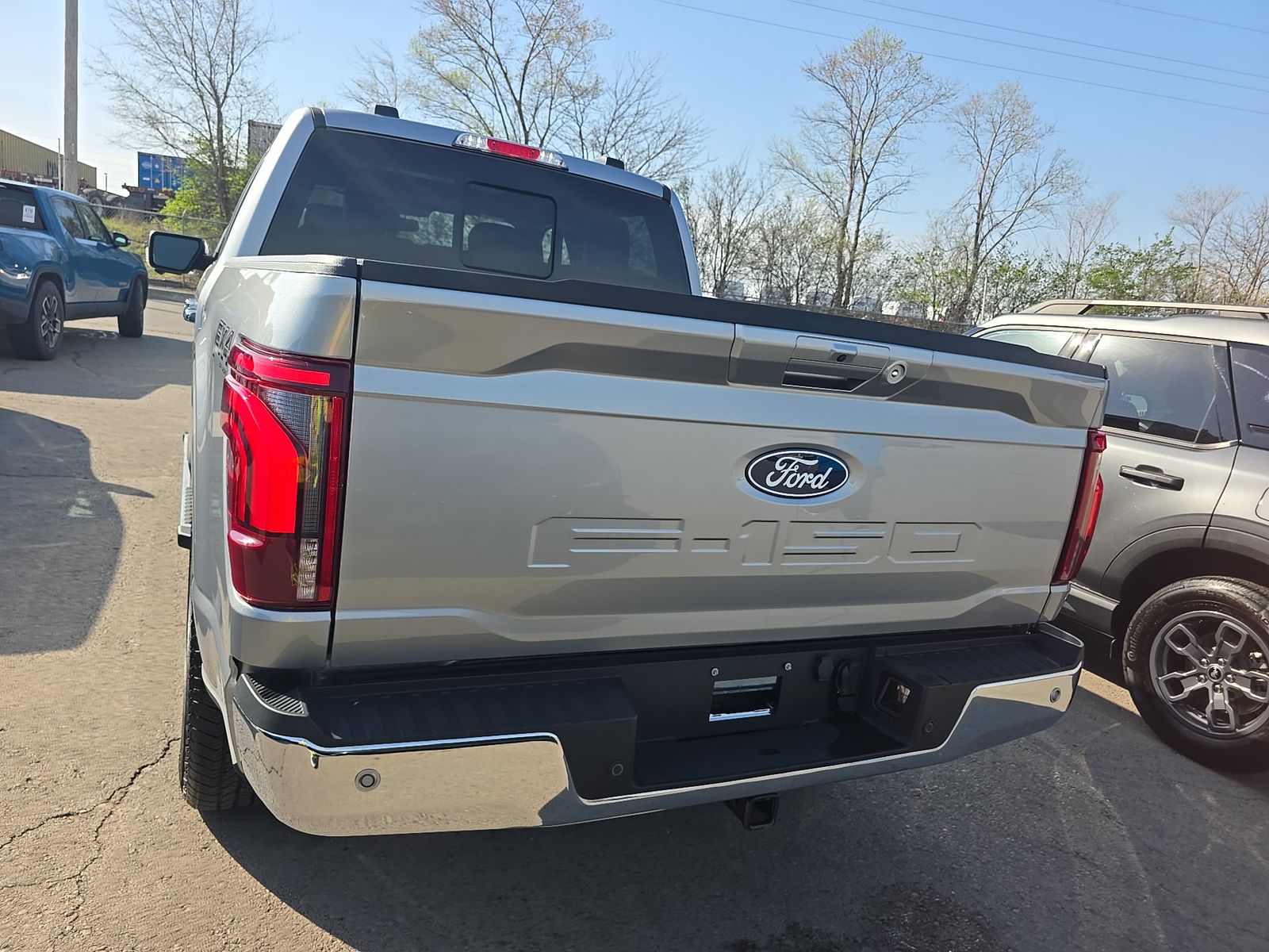 2025 Ford F-150 Lariat AWD