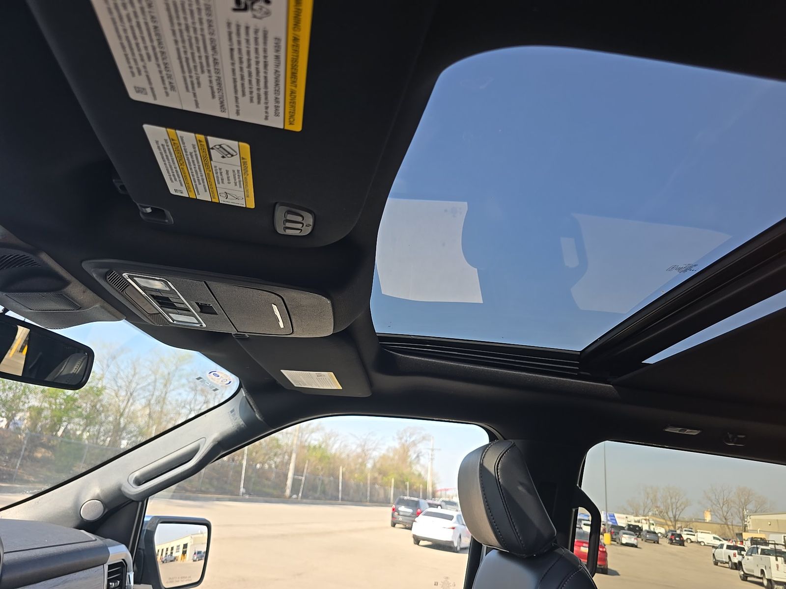 2025 Ford F-150 Lariat AWD