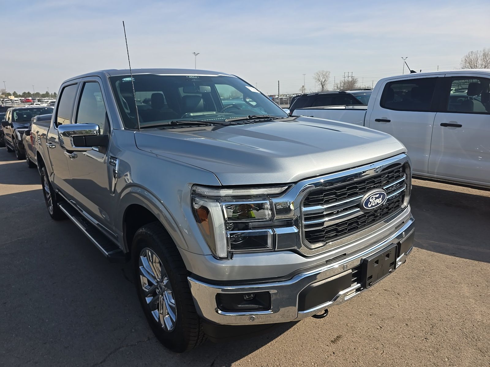 2025 Ford F-150 Lariat AWD