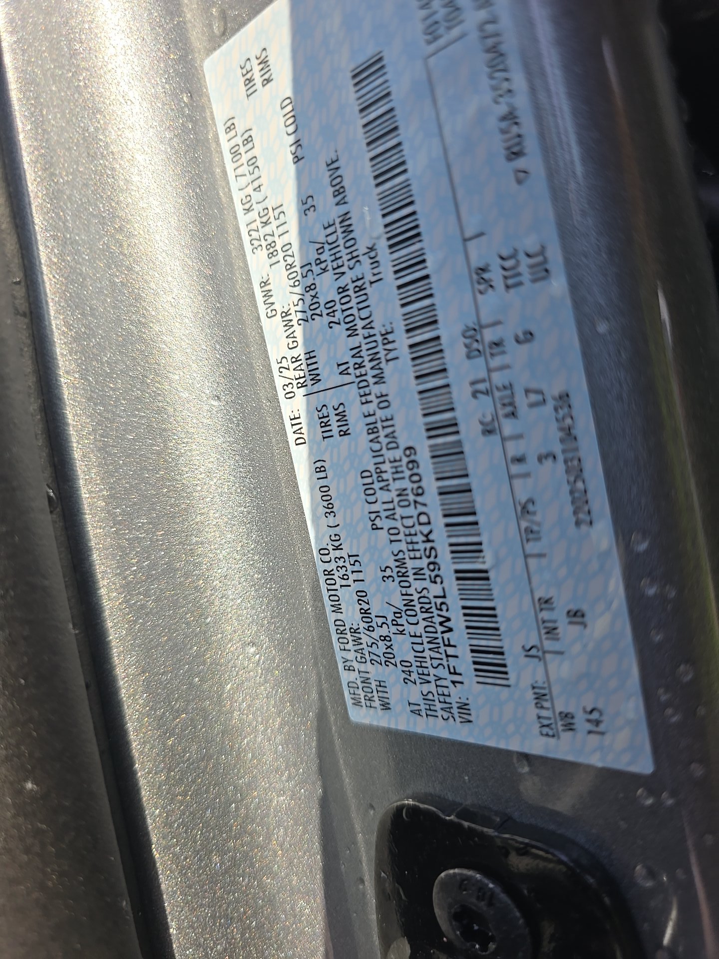 2025 Ford F-150 Lariat AWD