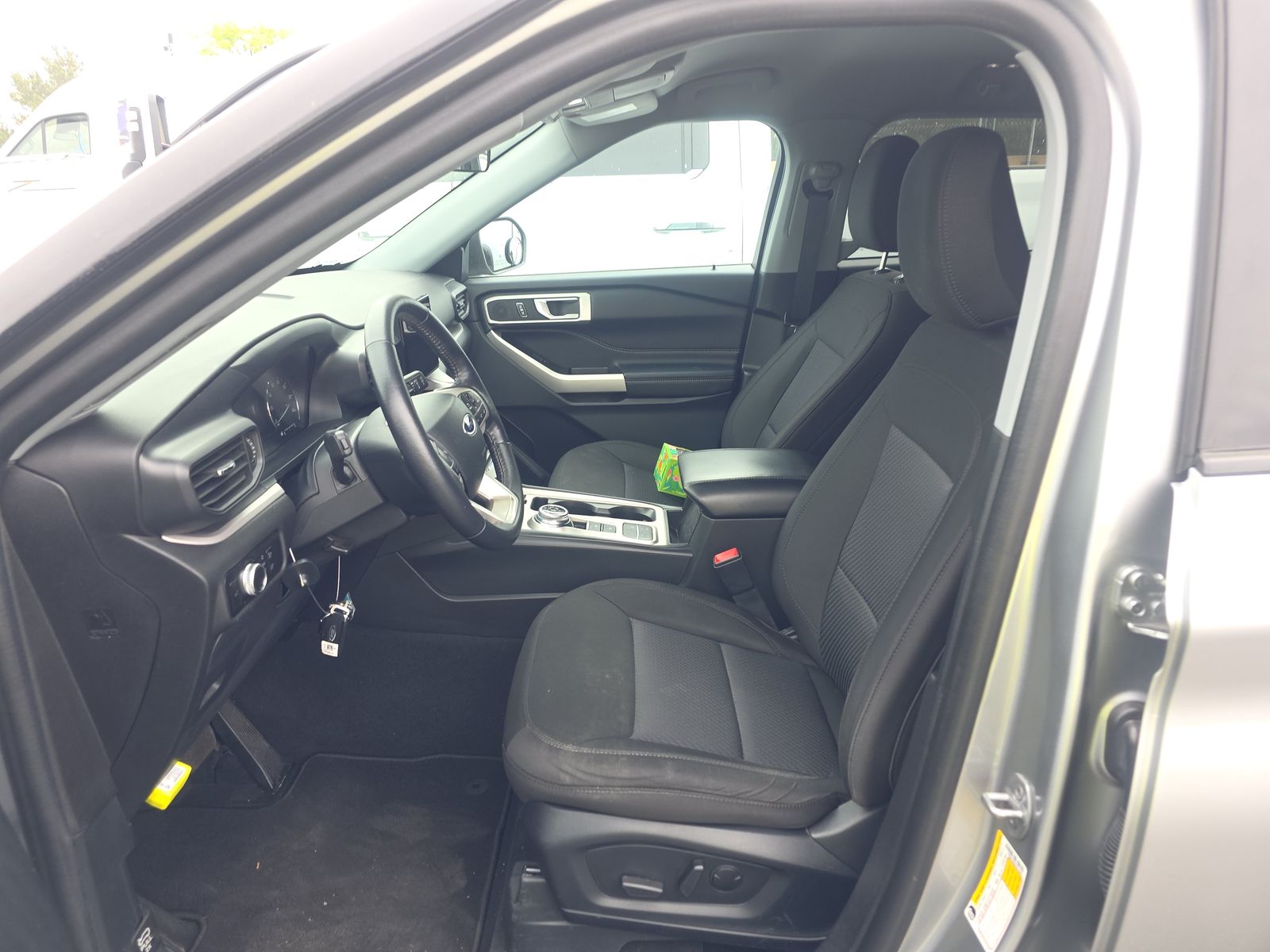 2023 Ford Explorer XLT FWD