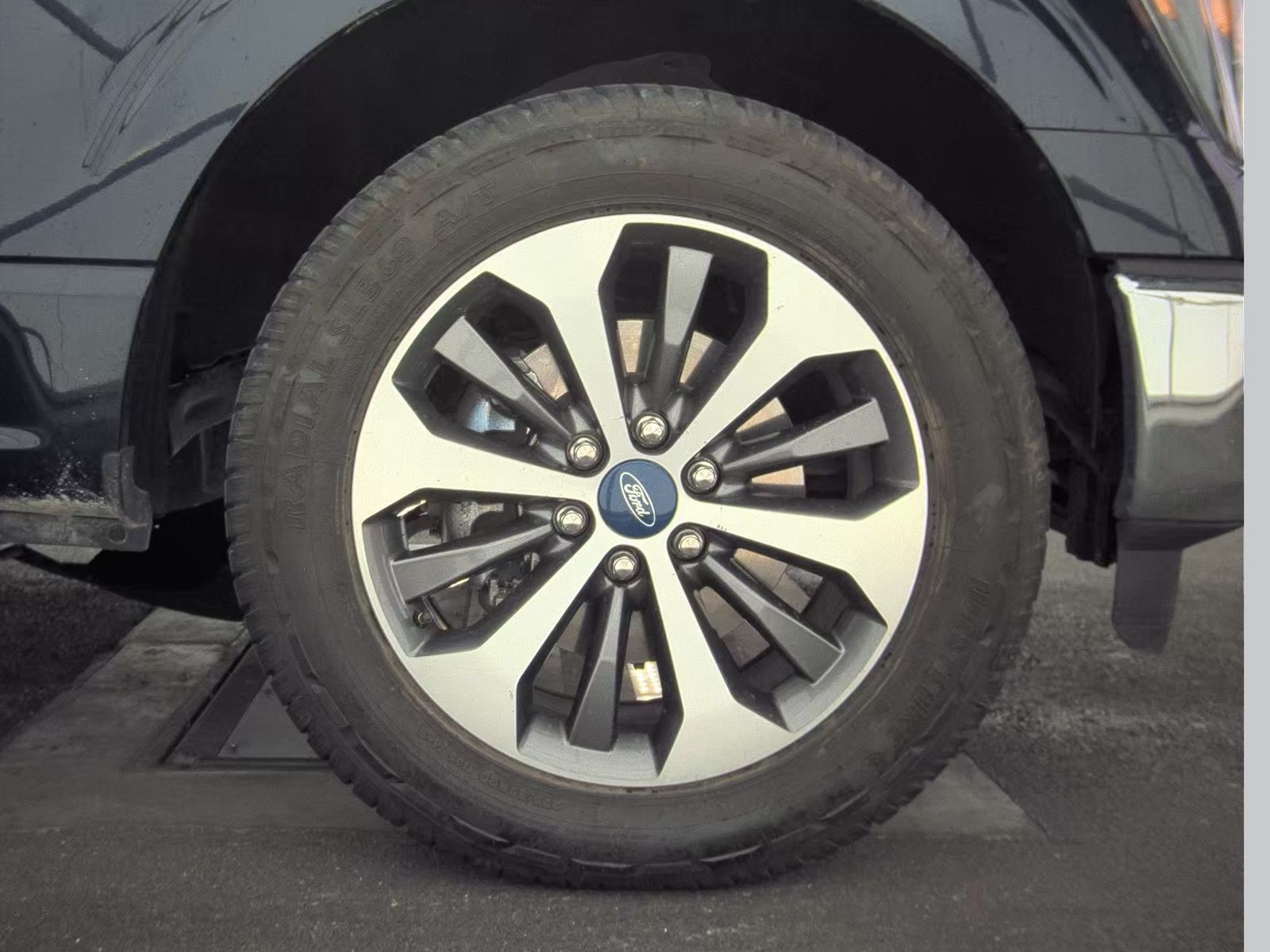 2023 Ford F-150 XLT RWD