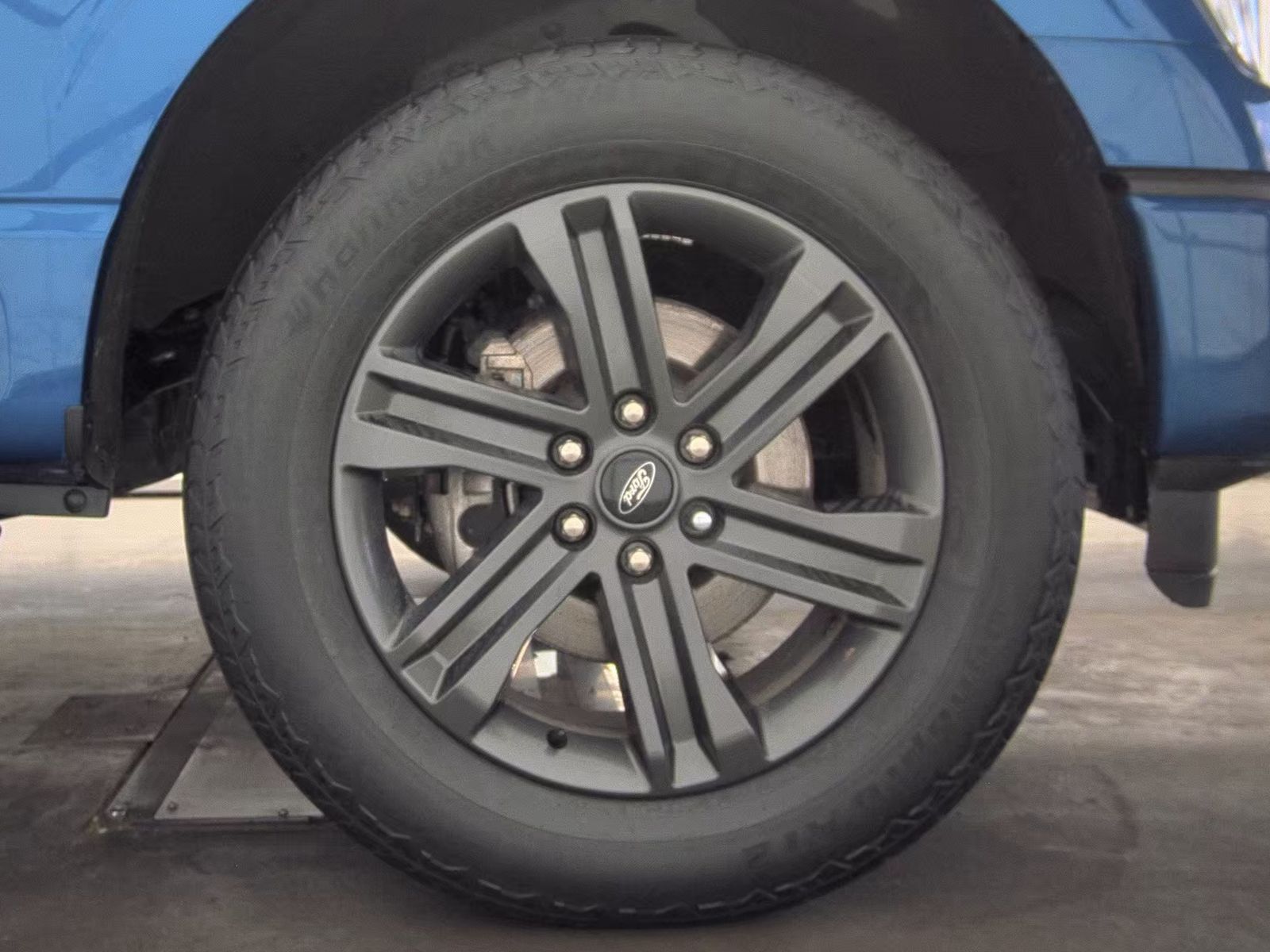 2023 Ford F-150 XLT AWD