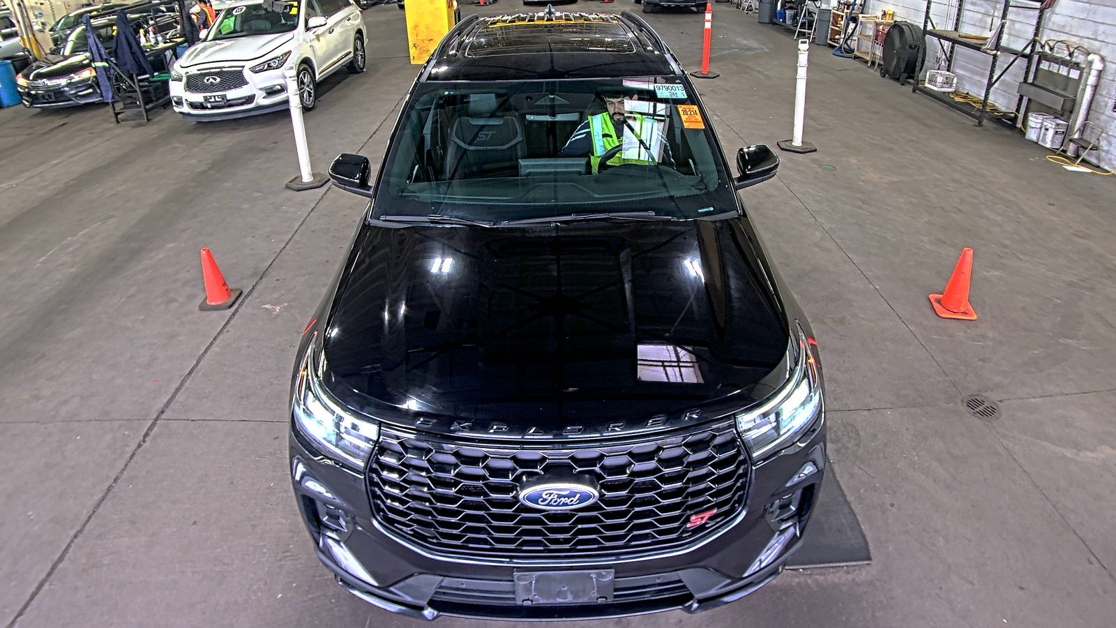 2025 Ford Explorer ST AWD