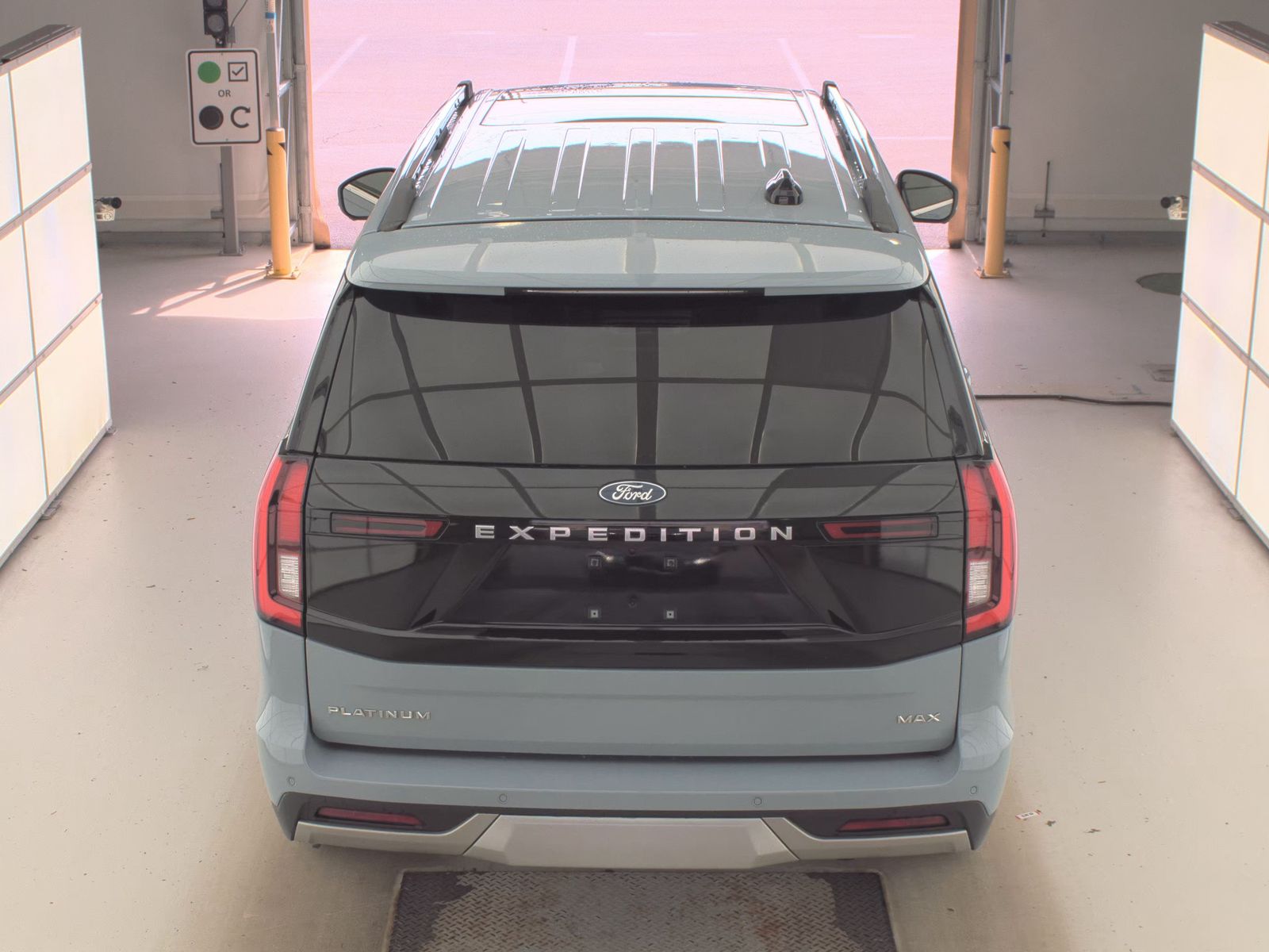 FORD EXPEDITION MAX - 7