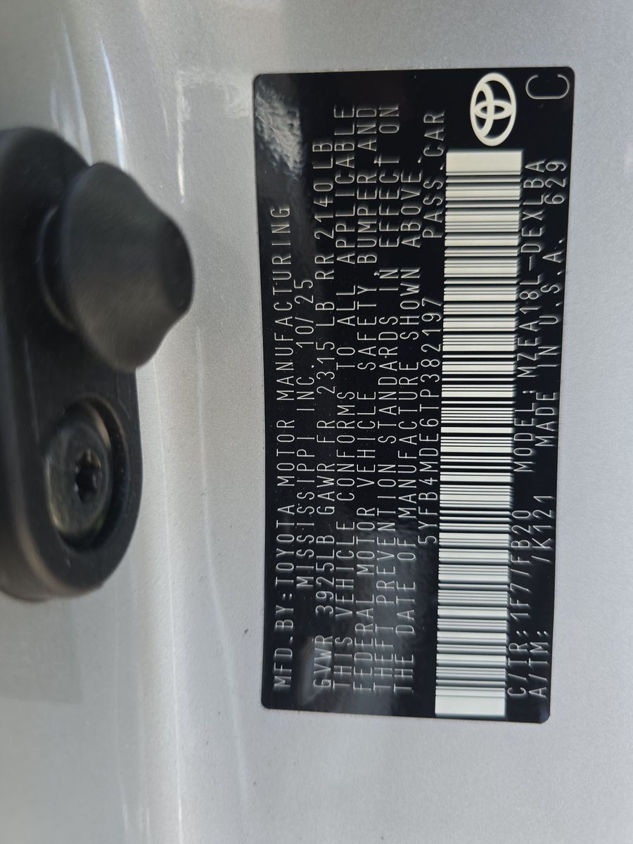 2026 Toyota Corolla LE FWD