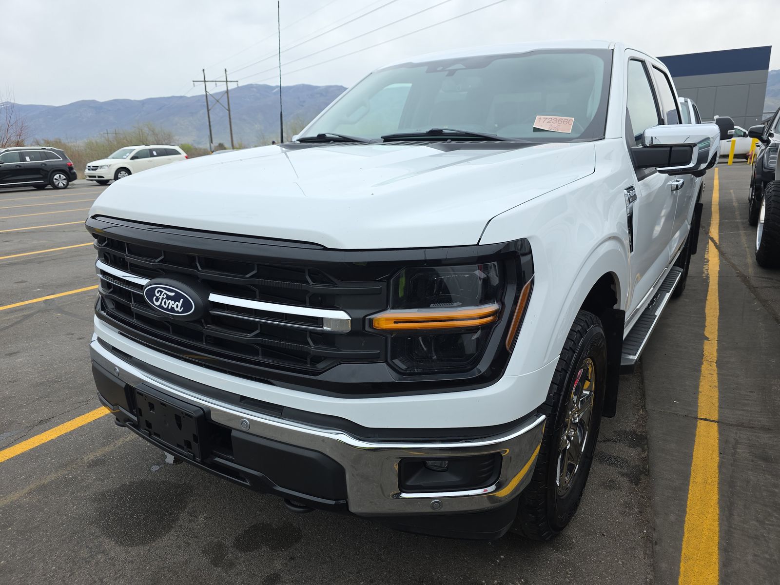 2024 FORD F150 XLT GAS WHITE SHORT BED SINGLE