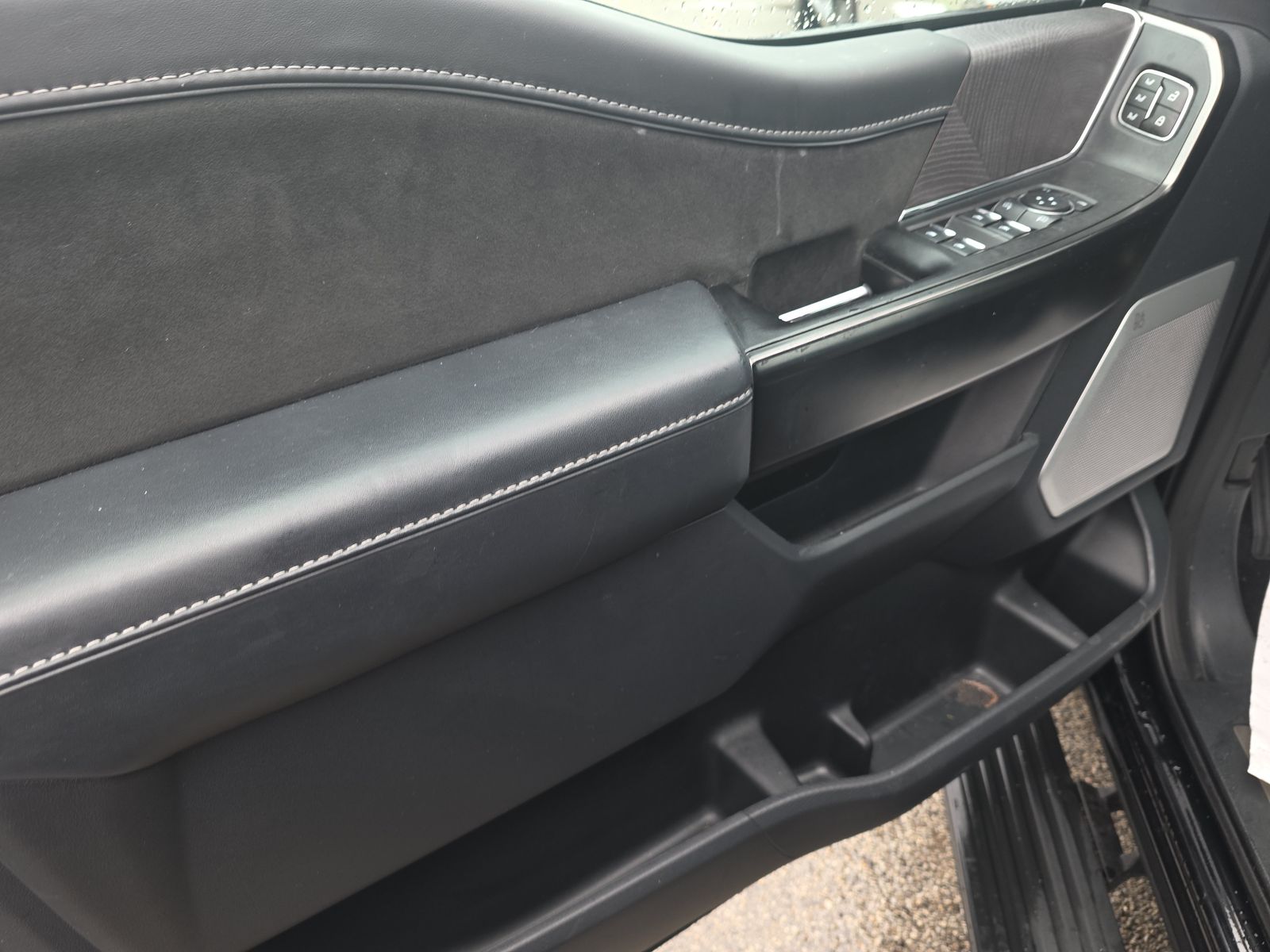 2023 Ford F-150 Platinum AWD