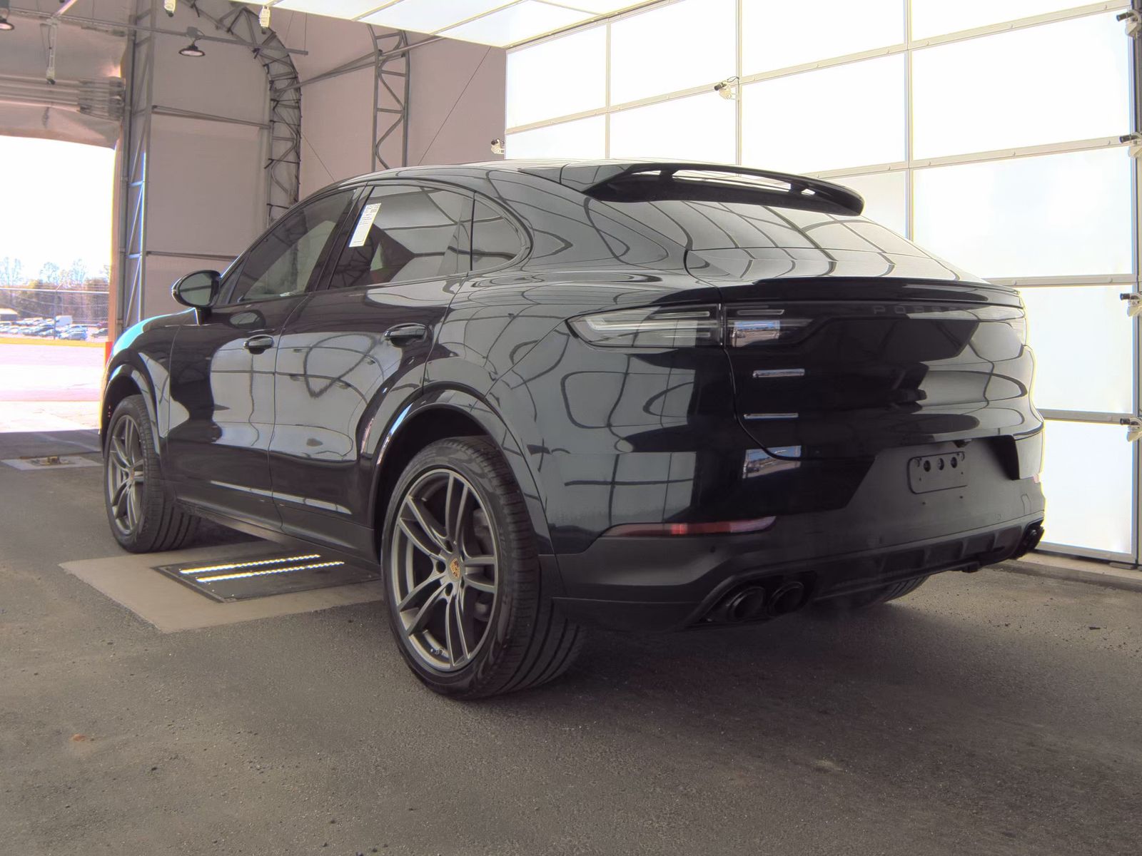 2022 Porsche Cayenne S Platinum Edition AWD