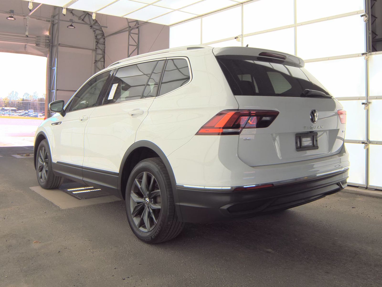 2022 Volkswagen Tiguan 2.0T SE AWD