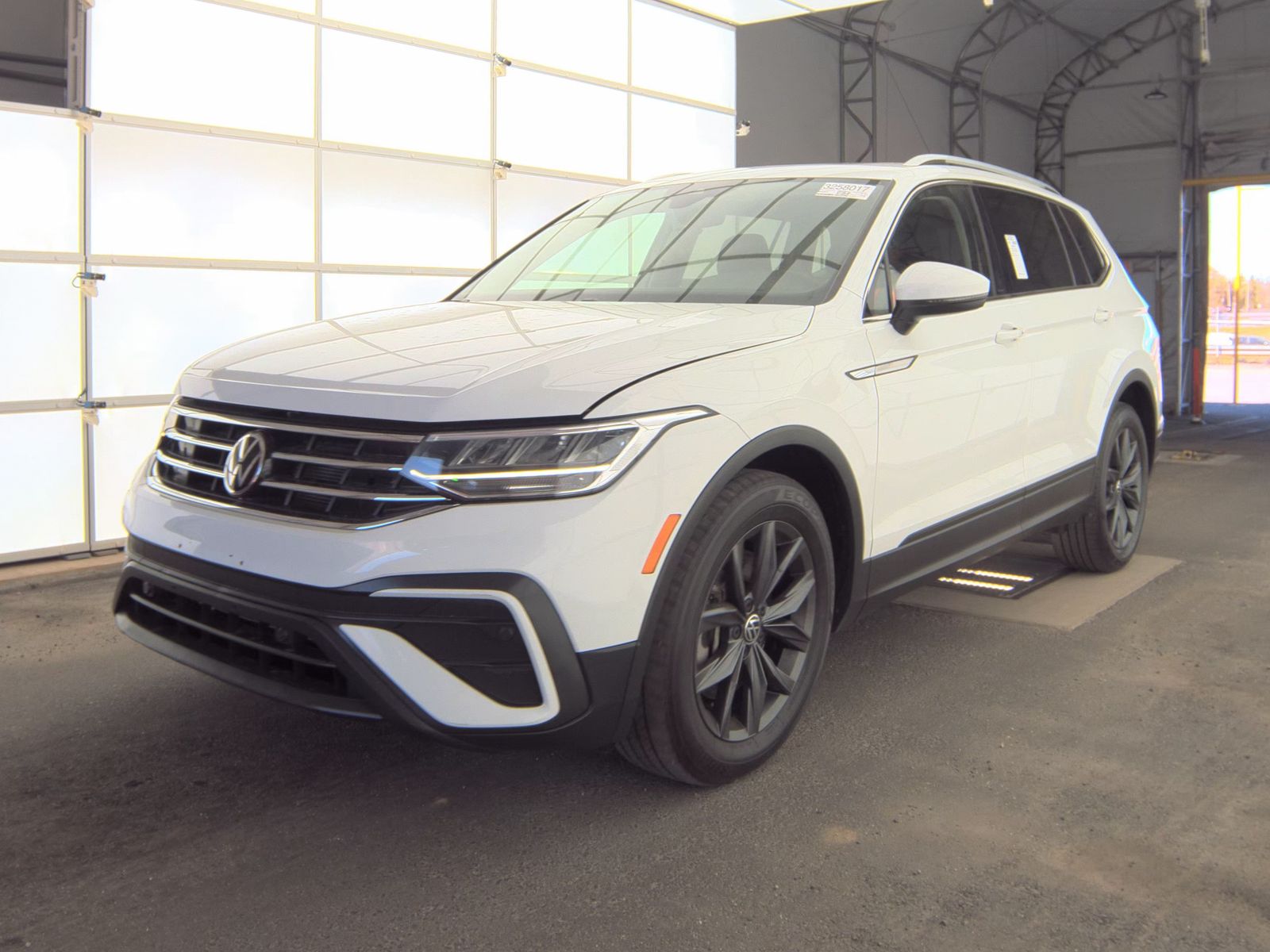 2022 Volkswagen Tiguan 2.0T SE AWD