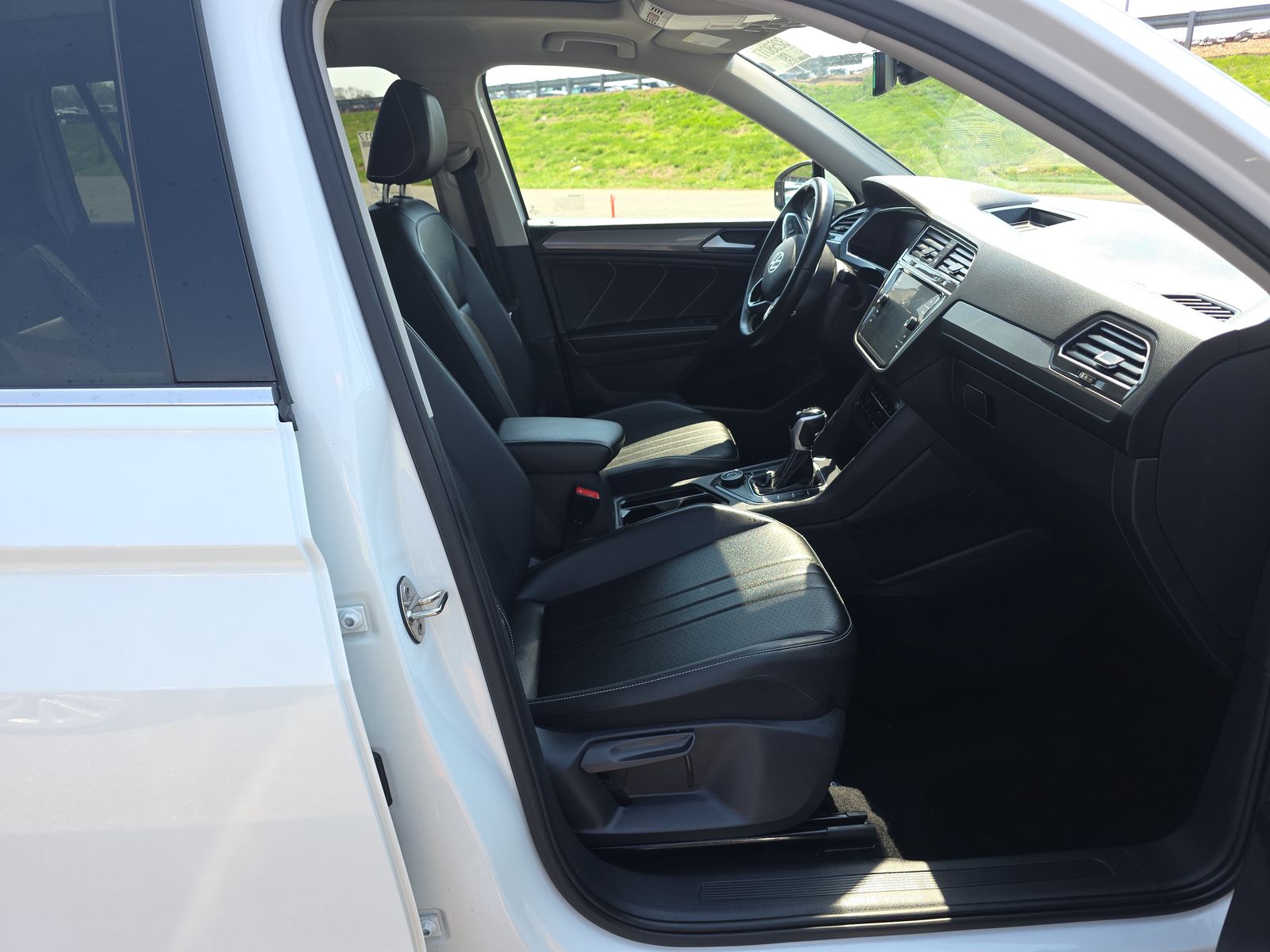 2022 Volkswagen Tiguan 2.0T SE AWD