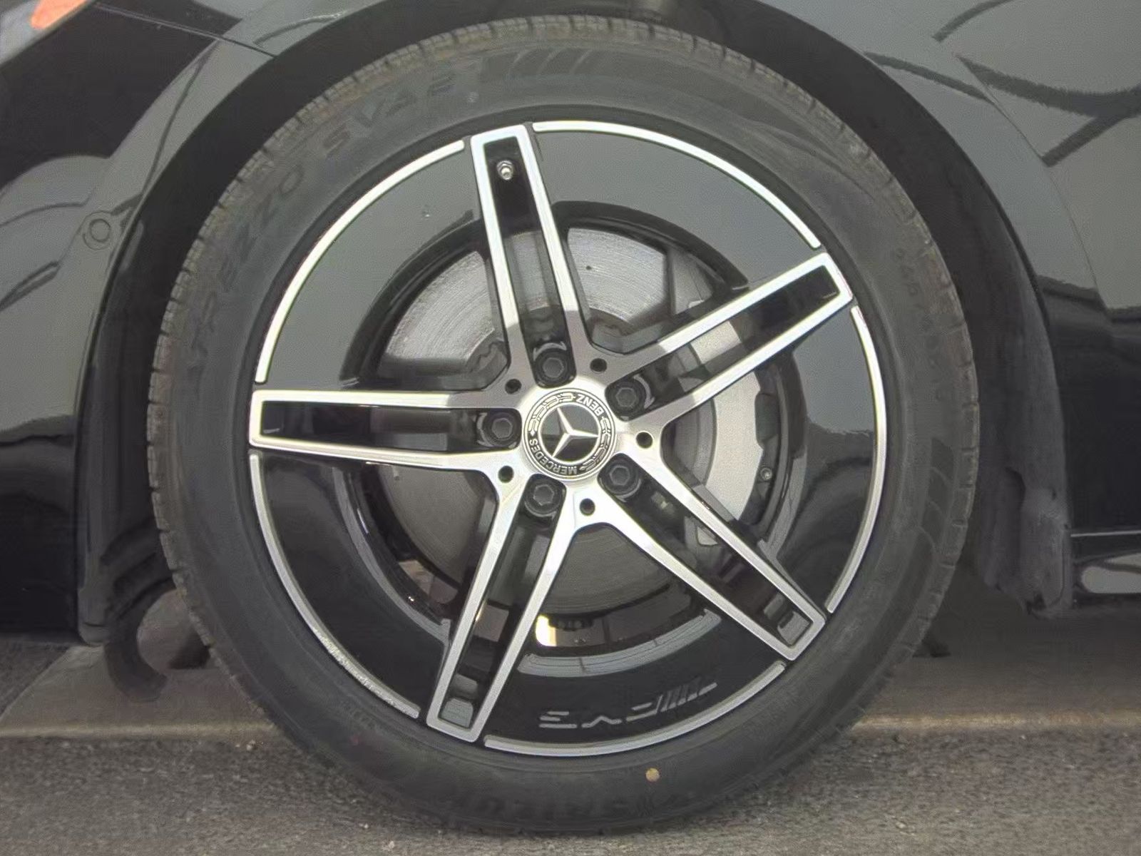 MERCEDES-BENZ E-CLASS - 10