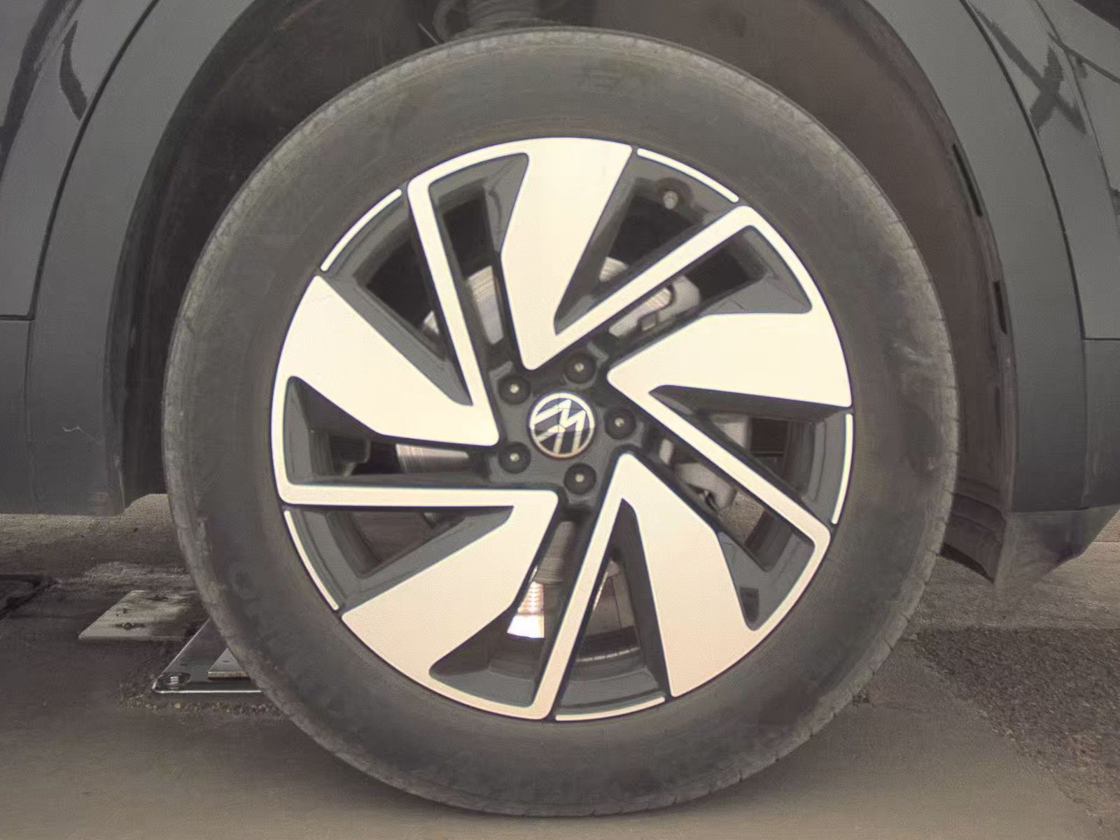 2025 Volkswagen Atlas 2.0T SE AWD