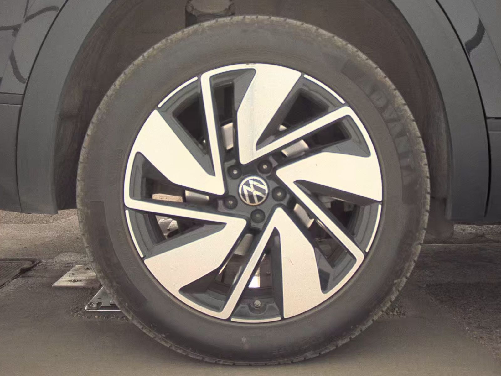 2025 Volkswagen Atlas 2.0T SE AWD