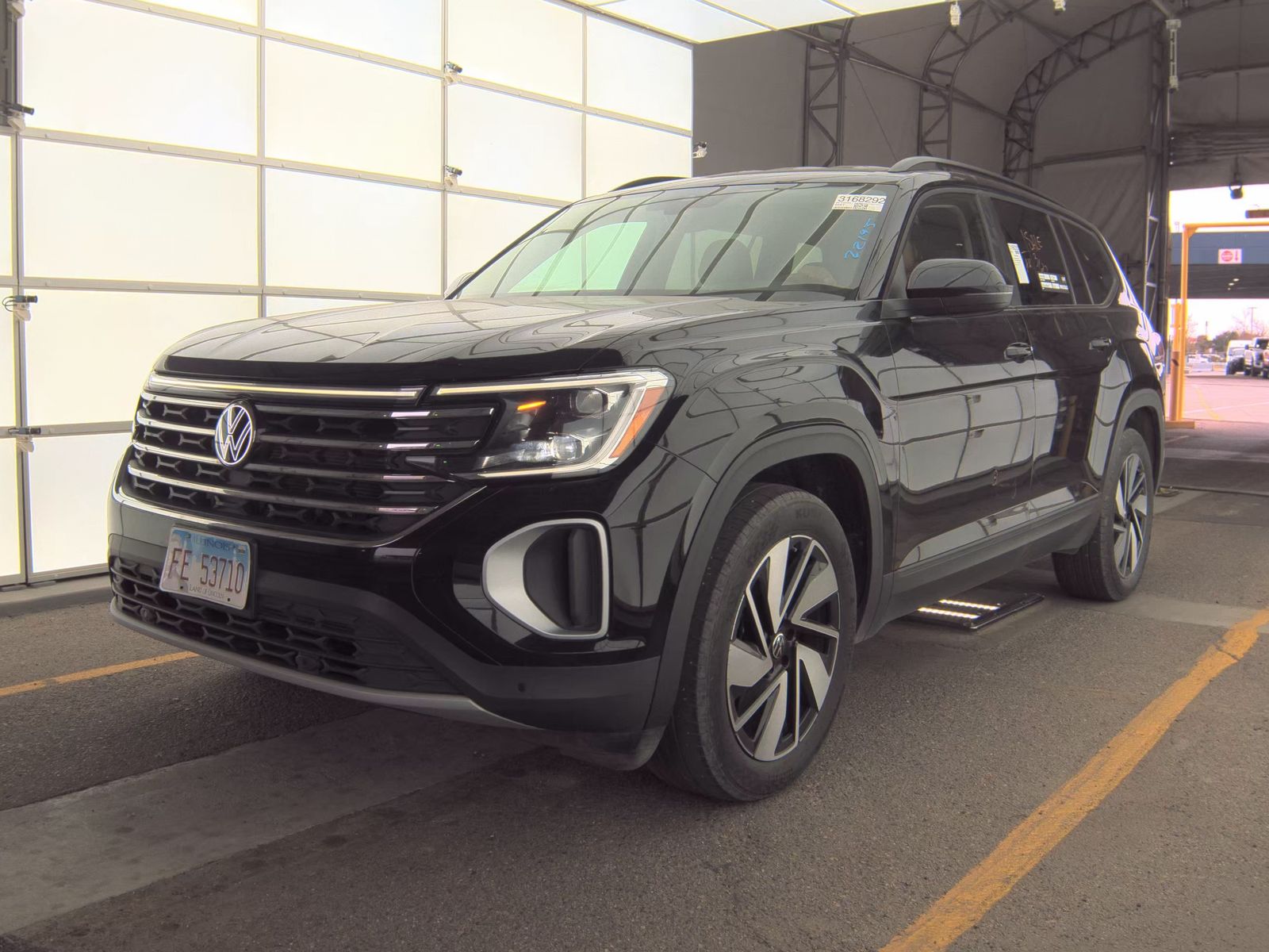 2025 Volkswagen Atlas 2.0T SE AWD